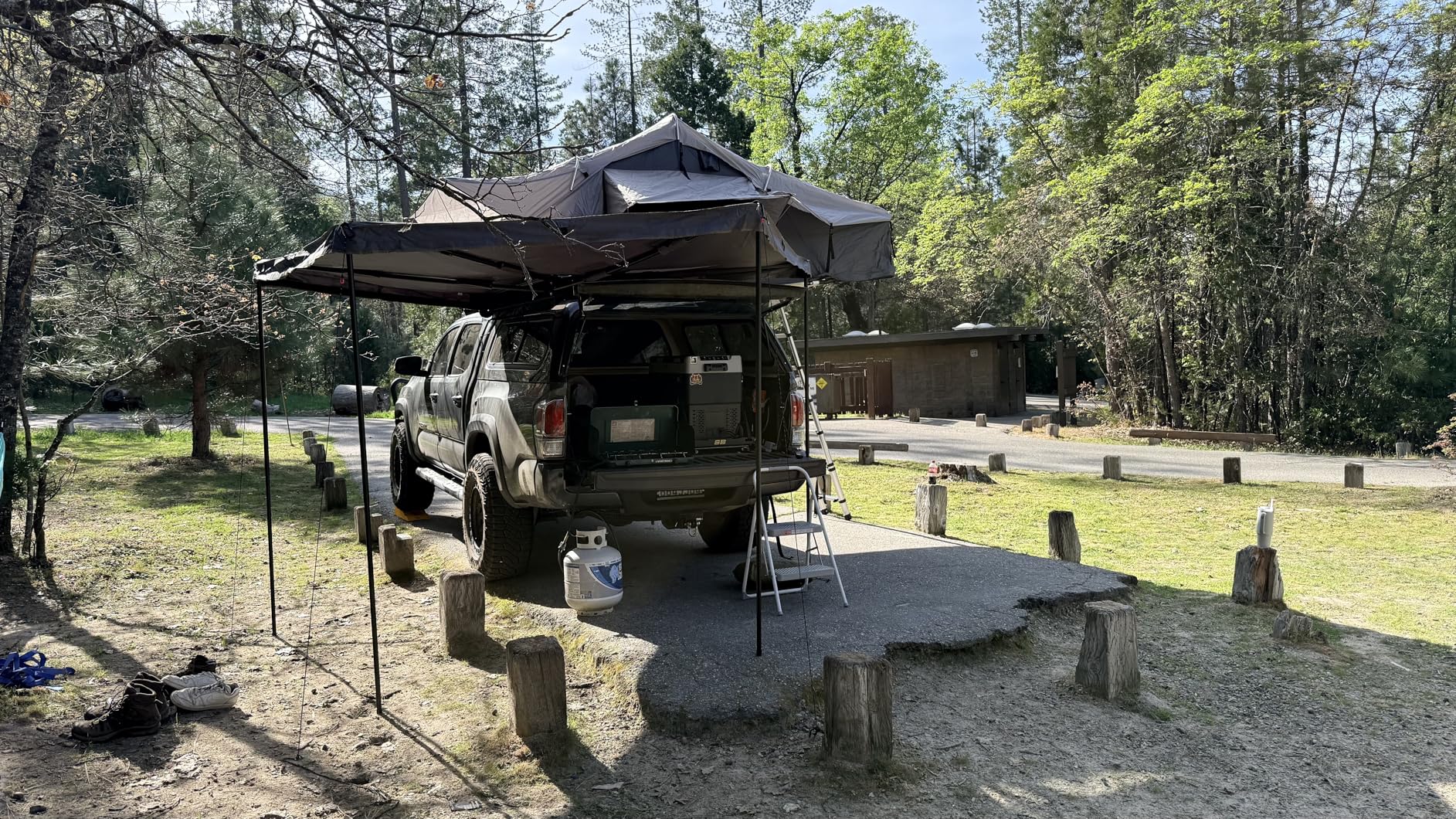 Overland Vehicle Systems HD Nomadic 270 LTE Awning Driver Side | 65 Sq Ft of Coverage customer photo 1