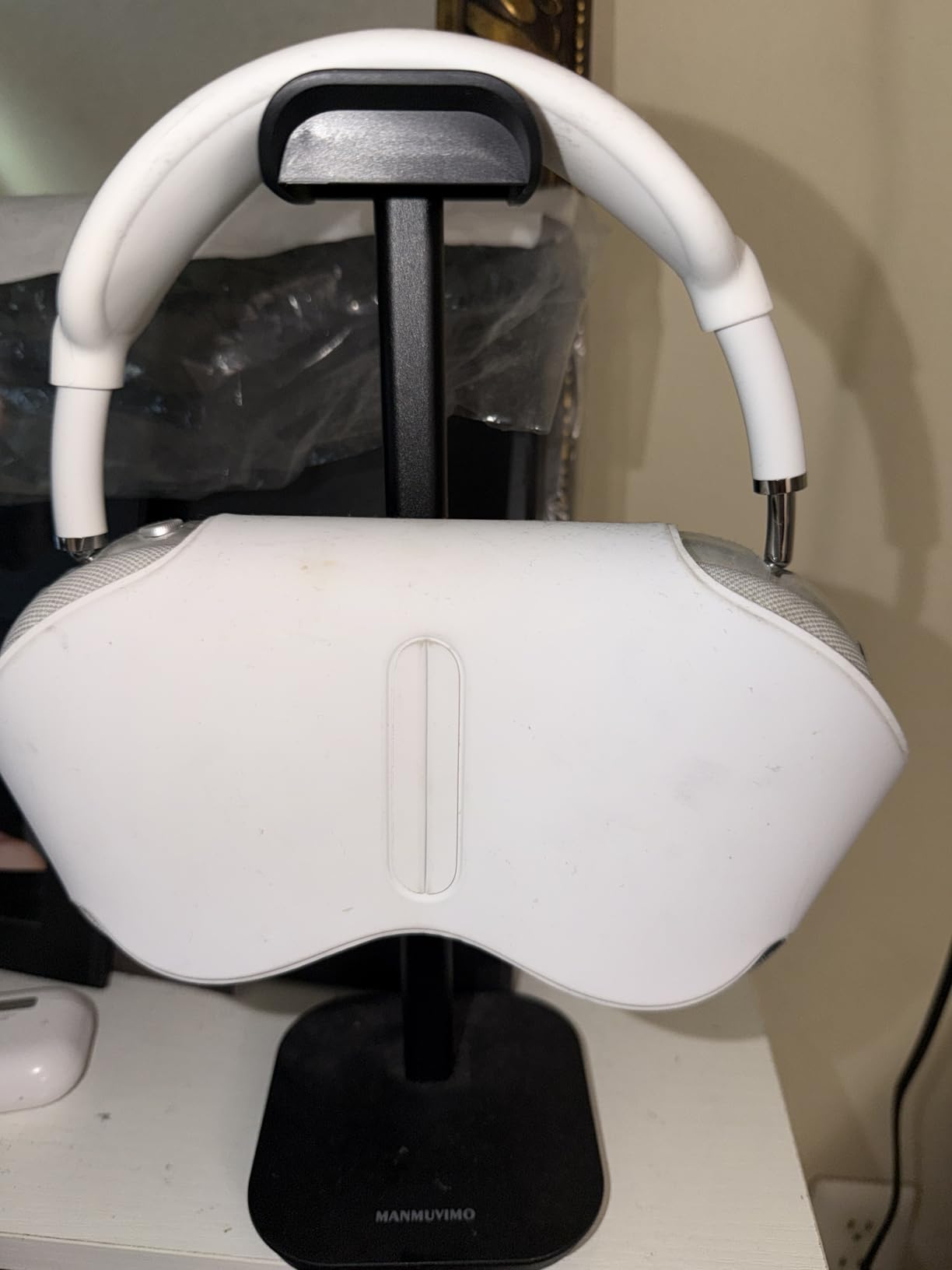 Headphone Stand, Desktop Headset Holder Desk Earphone Stand Aluminum Headset Hanger Headphone Rack Stand to Hold Earphones Such as Airpods Max, Sony, Beats, Bose, Razer, HyperX (Pink) customer photo 1