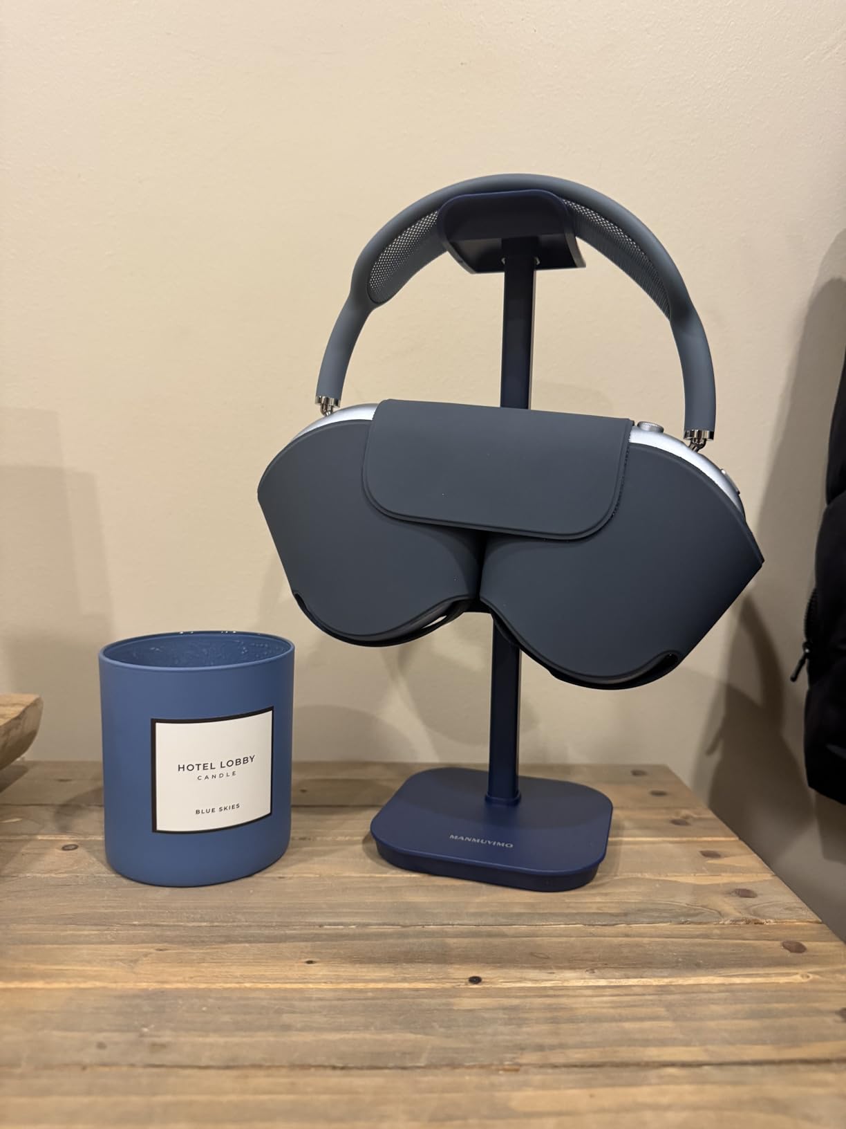 Headphone Stand, Desktop Headset Holder Desk Earphone Stand Aluminum Headset Hanger Headphone Rack Stand to Hold Earphones Such as Airpods Max, Sony, Beats, Bose, Razer, HyperX (Pink) customer photo 2