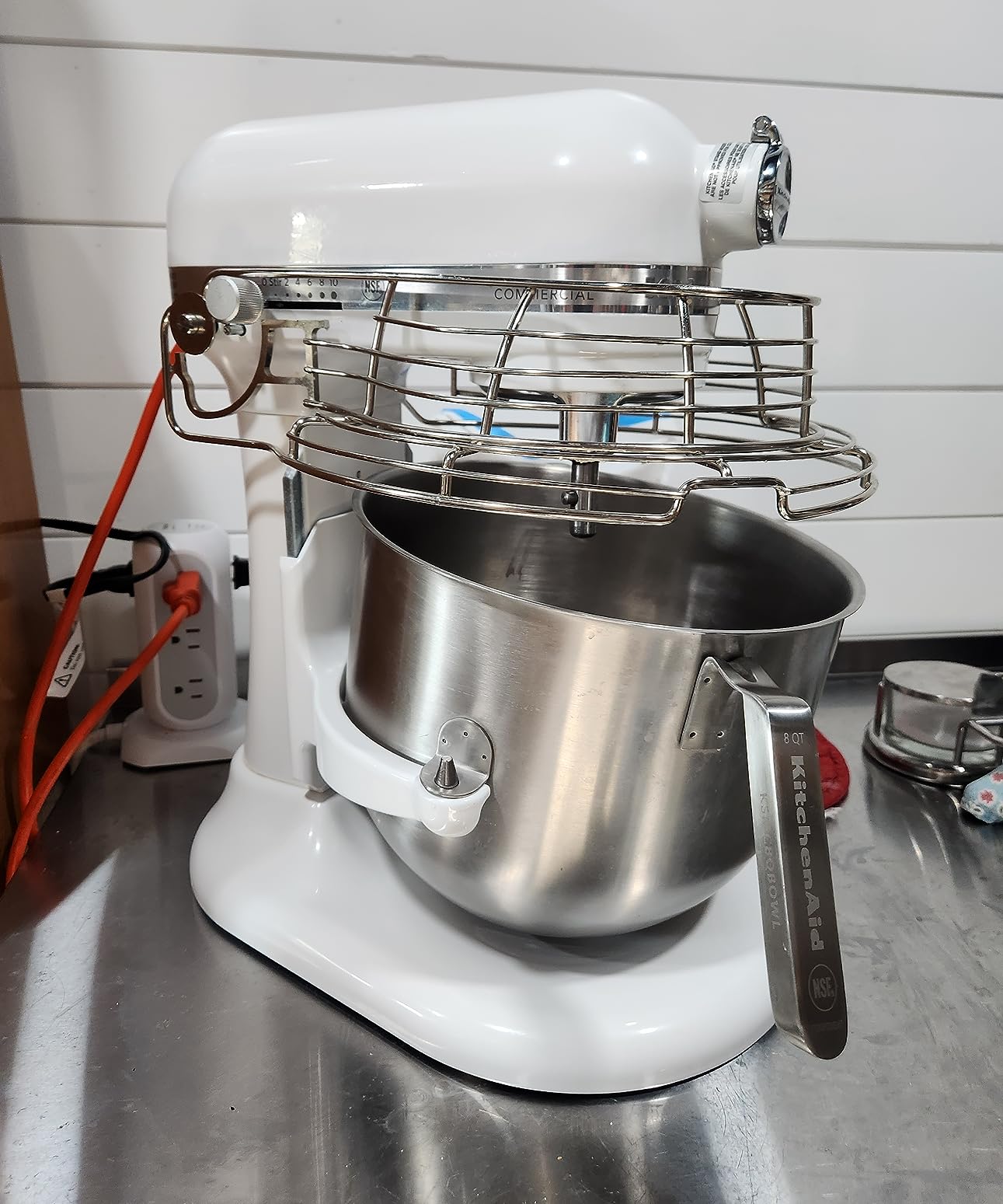 KitchenAid KSMC895CU 8-Quart Commercial Countertop Mixer with Bowl Guard, 10-Speed, Gear-Driven, Contour Silver customer photo 1