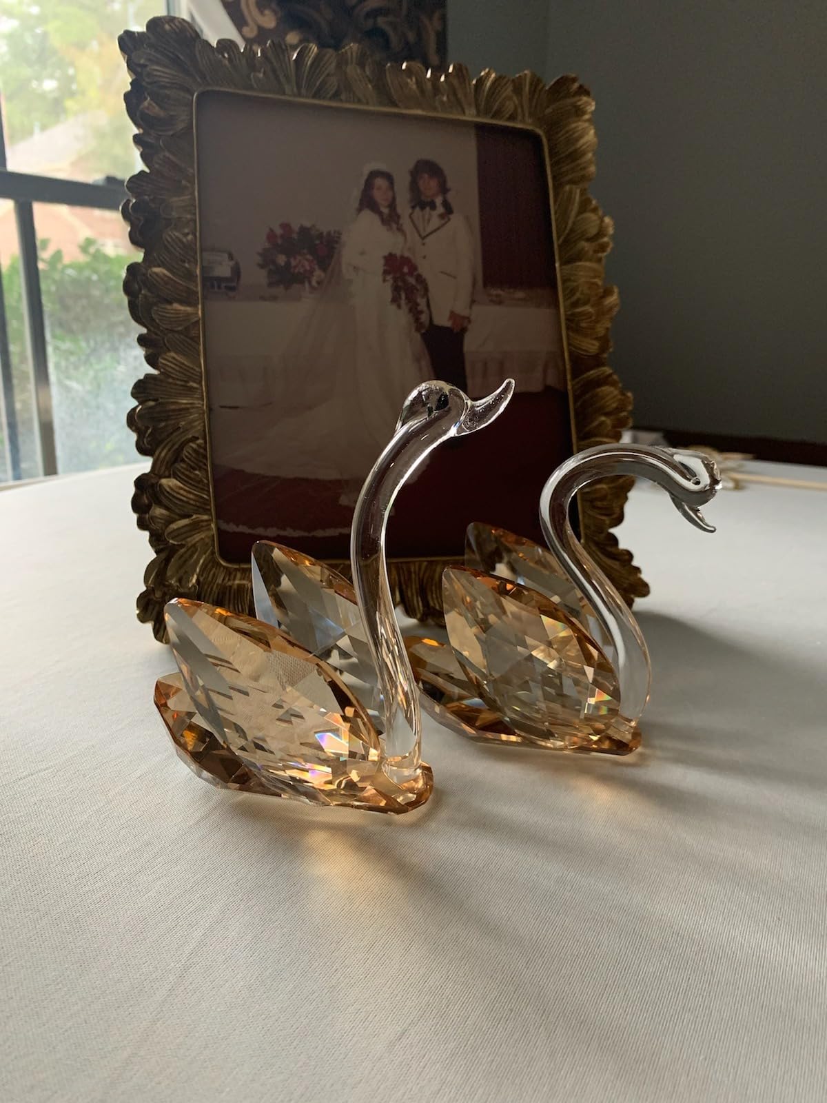 YWHL Happy 40th Anniversary Crystal Swan Gifts for Couples, 40 Years Ruby Wedding Gifts for Parents, Handmade Ruby Red Crystal Swan Collectible Figurine, Anniversary Party Decoration customer photo 1