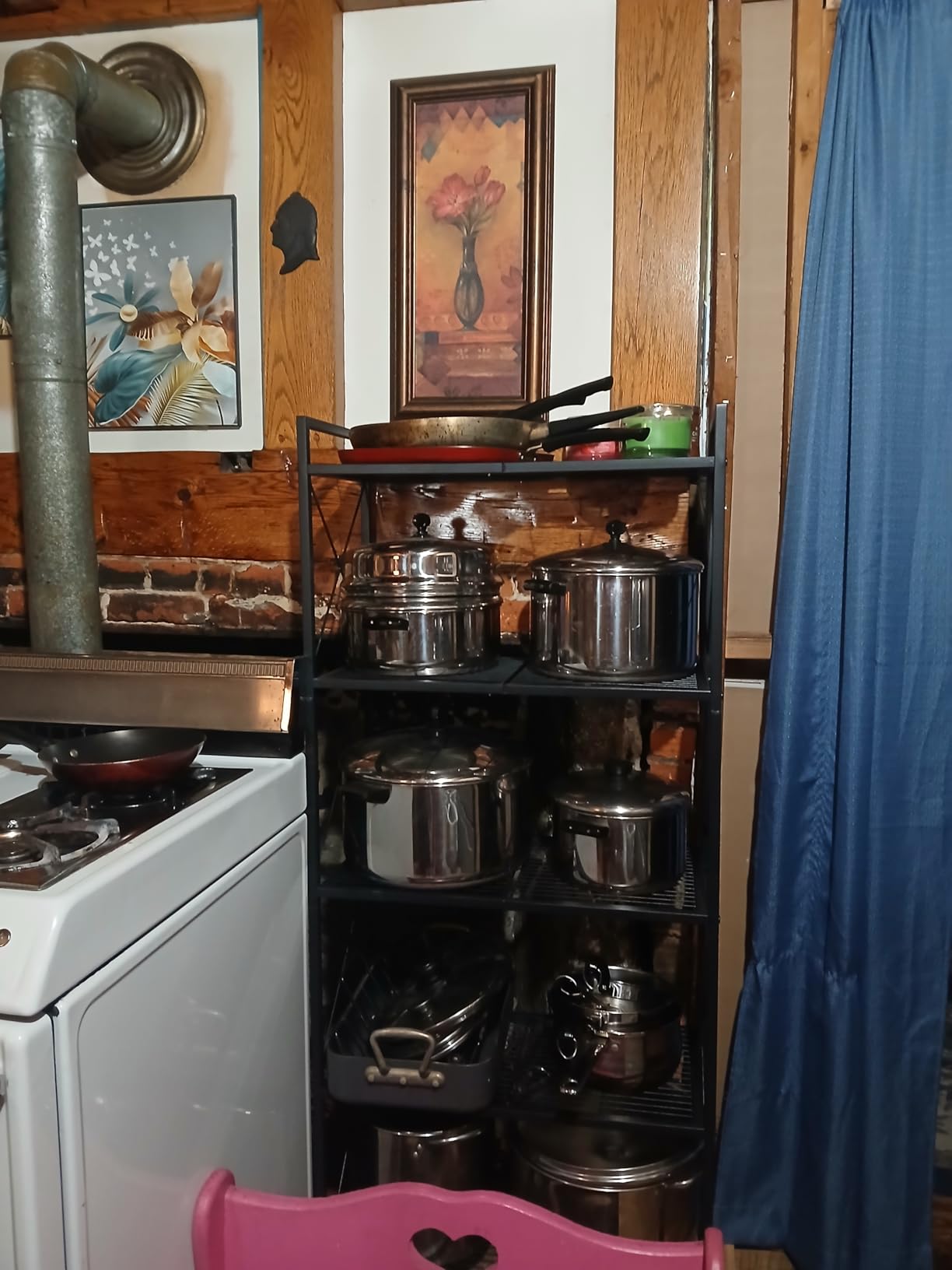 SONGMICS 5-Tier Metal Storage Rack, Shelving Unit with X Side Frames, Dense Mesh, 12.6 x 23.6 x 57.3 Inches, for Entryway, Kitchen, Living Room, Bathroom, Industrial Style, Ink Black customer photo 2
