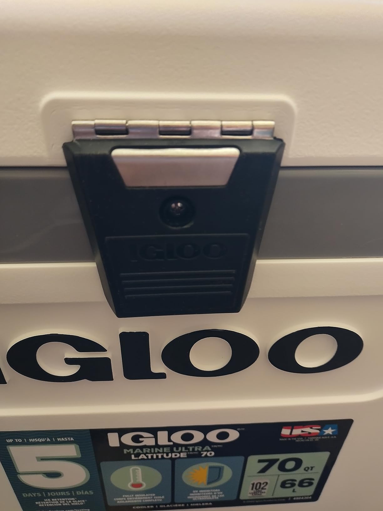 Igloo Marine Cooler | Insulated Hard Shell Ice Chest |Great for Fishing, Camping, Boating, & More customer photo 2