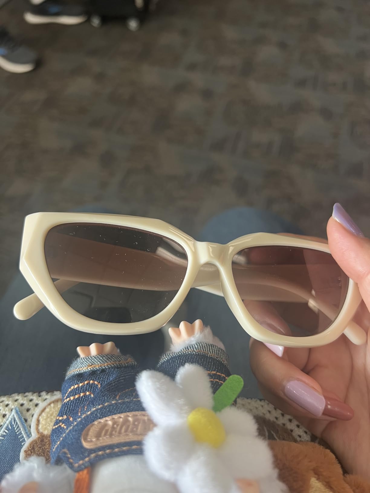 SOJOS Trendy Cute Cat Eye Polarized Sunglasses for Women Fashion Cateye Womens Sunnies SJ2237 customer photo 2