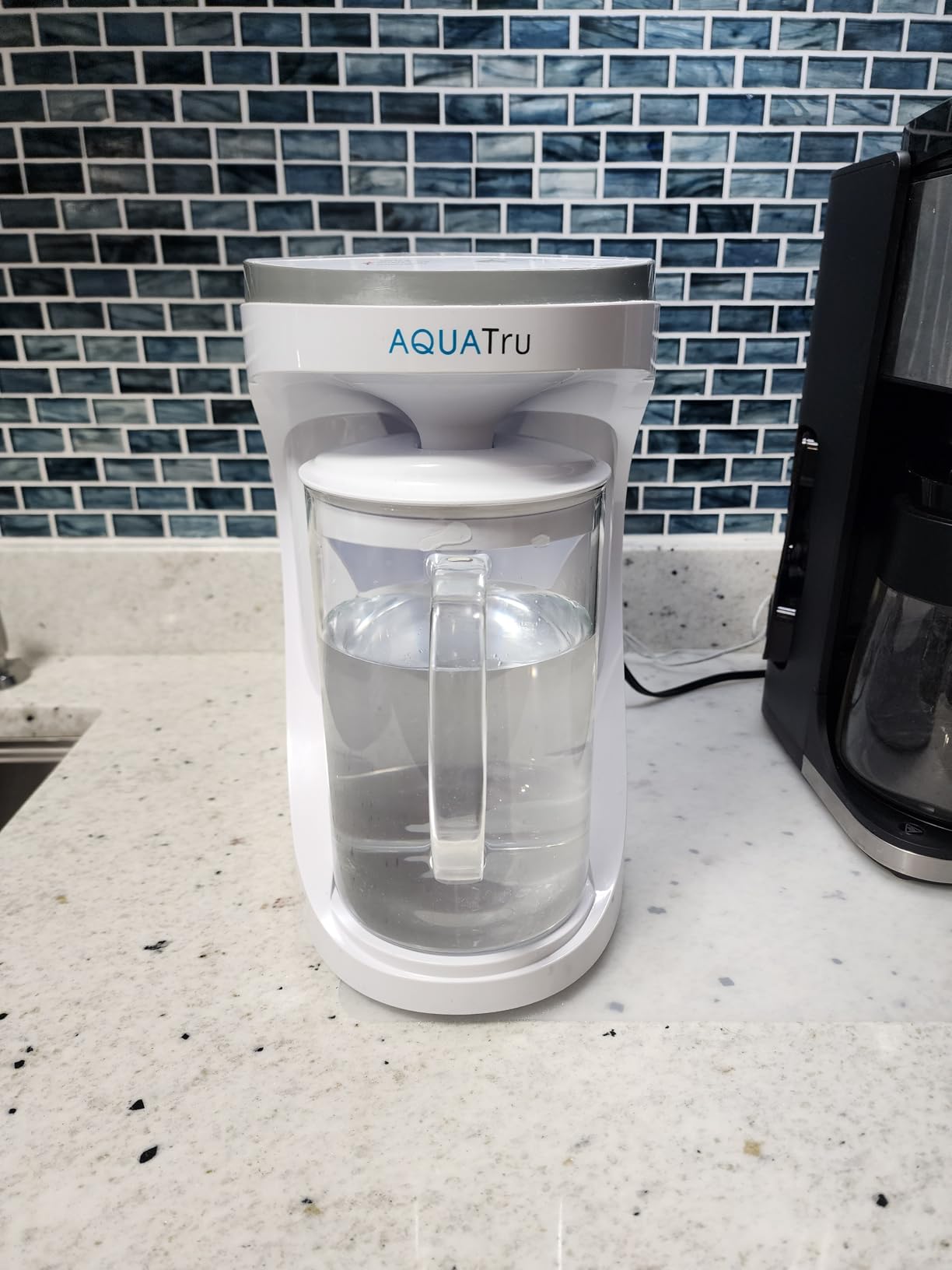 AquaTru Carafe Countertop Water Purifier | Compact 4-Stage Reverse Osmosis System with Glass Carafe Removes 84 Contaminants Including Forever Chemicals, Lead & Fluoride | No Plumbing customer photo 1