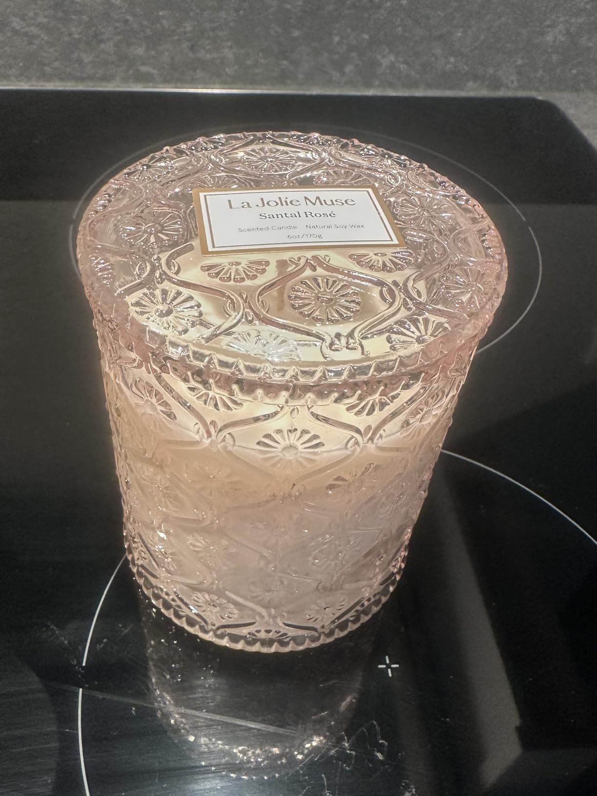 LA JOLIE MUSE Santal Rose Scented Candle - Saffron, Rose & Leather | 6 oz Natural Soy Wax | 40 Hours Clean Burn | Self Care Gifts for Women | Elegant Home Decor customer photo 1