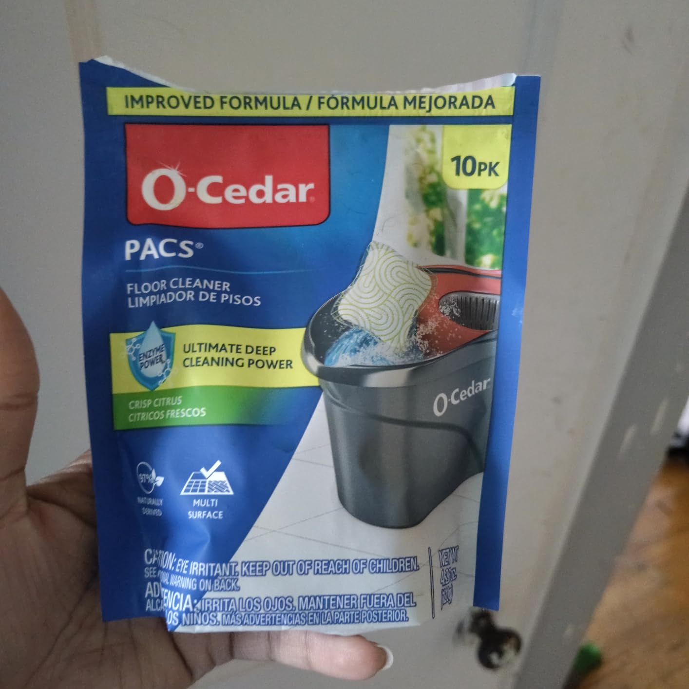 O-Cedar PACS Hard Floor Cleaner, Crisp Citrus Scent 10 Count (1-Pack) | Made with Naturally-Derived Ingredients | Safe to Use on All Hard Floors | Perfect for Mop Buckets customer photo 2