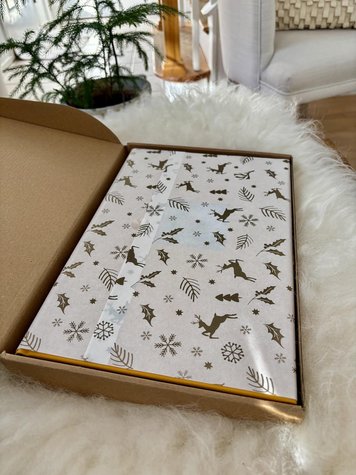 Luxury Fabric Photo Album 4x6 With Writing Space Acid Free Pockets Holds 300 Photos with Memo, 3 Per Pages Photobook Album for Wedding Vacation Family Sage Green customer photo 2