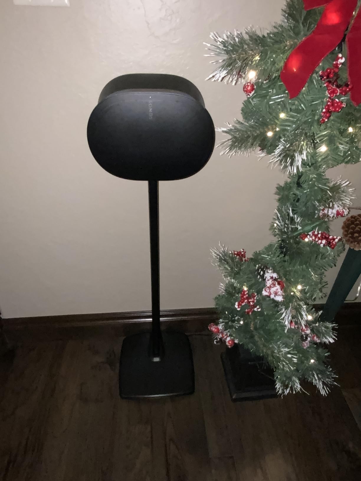 Sanus Fixed Height Speaker Stand for Sonos Era 300 Single WSSE31 customer photo 2