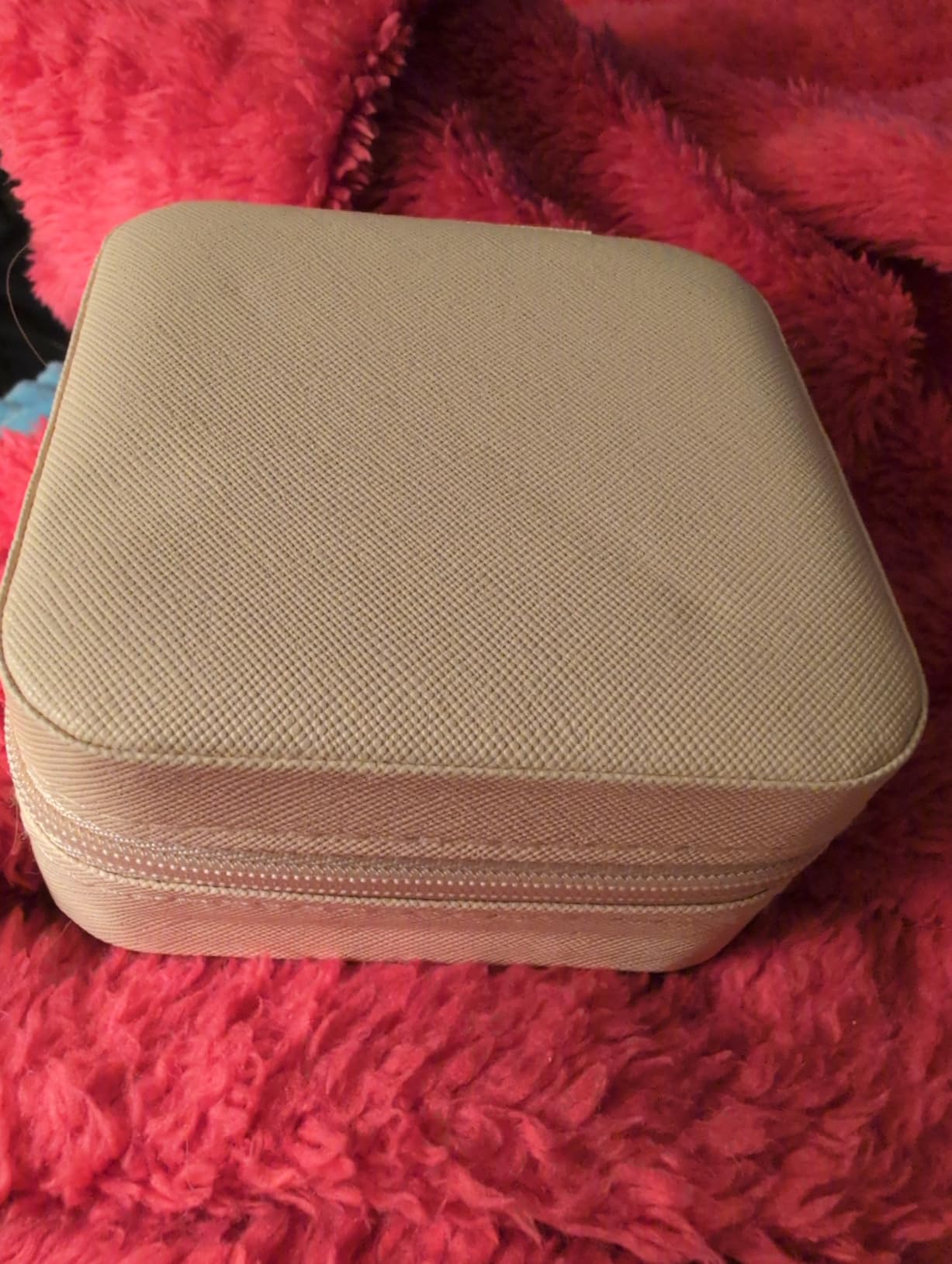 Travel Jewelry Case, Mini Portable Jewelry Travel Boxes, Small Jewelry Organizer for Rings, Earrings, Pendants, Watches, Necklaces, Lipsticks Organizer Storage Holder Case (Pink) customer photo 1