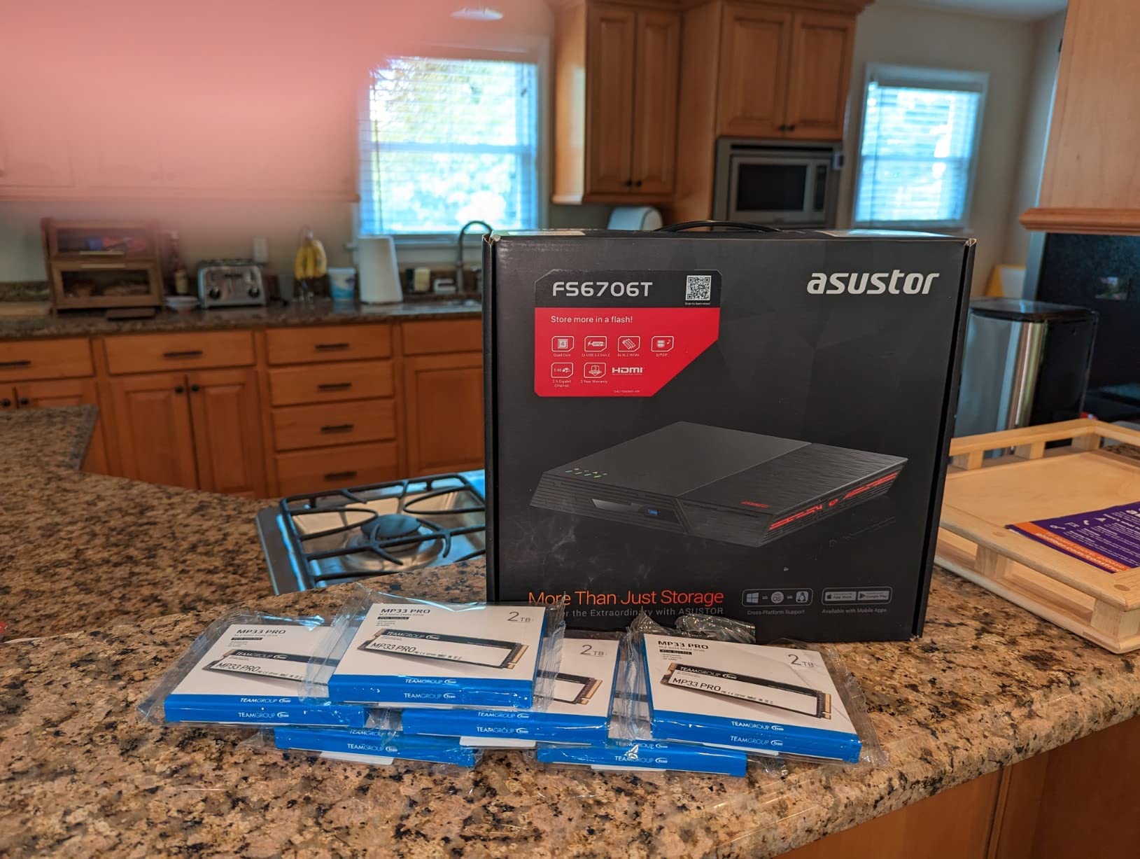 Asustor Flashstor 6 FS6706T 6 Bay All-SSD NAS, Quad Core 2.0GHz, Dual 2.5GbE customer photo 1