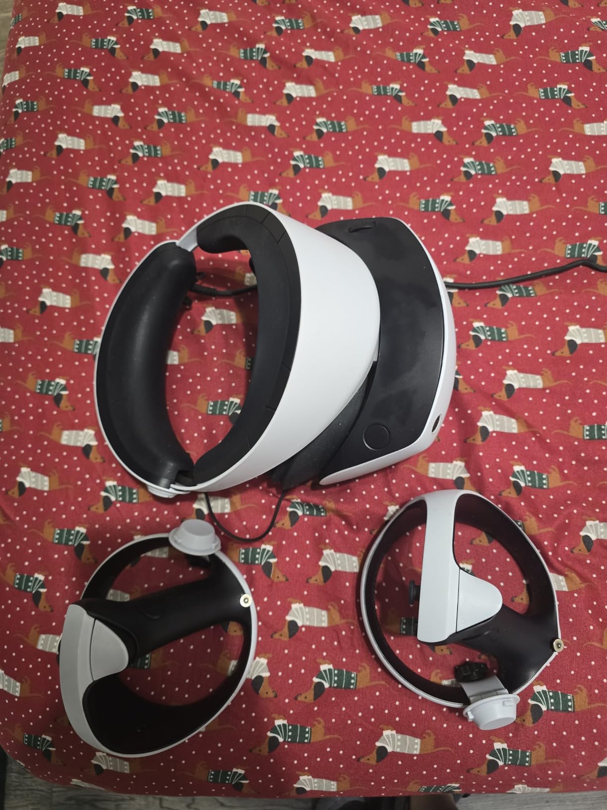 PlayStation VR2 (PSVR2) - VR Headset with Built-In Eye Tracking customer photo 1