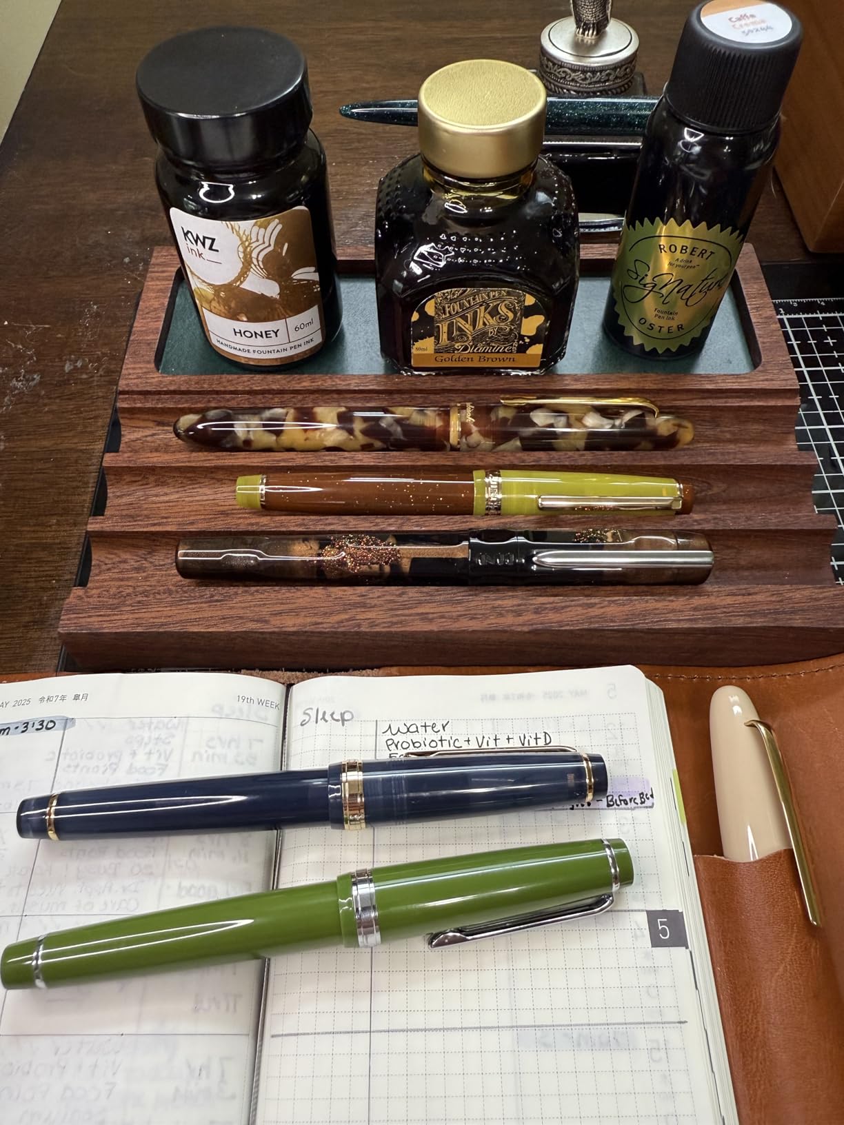 Jinhao 82 Acrylic Fountain Pen, Iridium Extra Fine Nib with Ink Converter customer photo 2