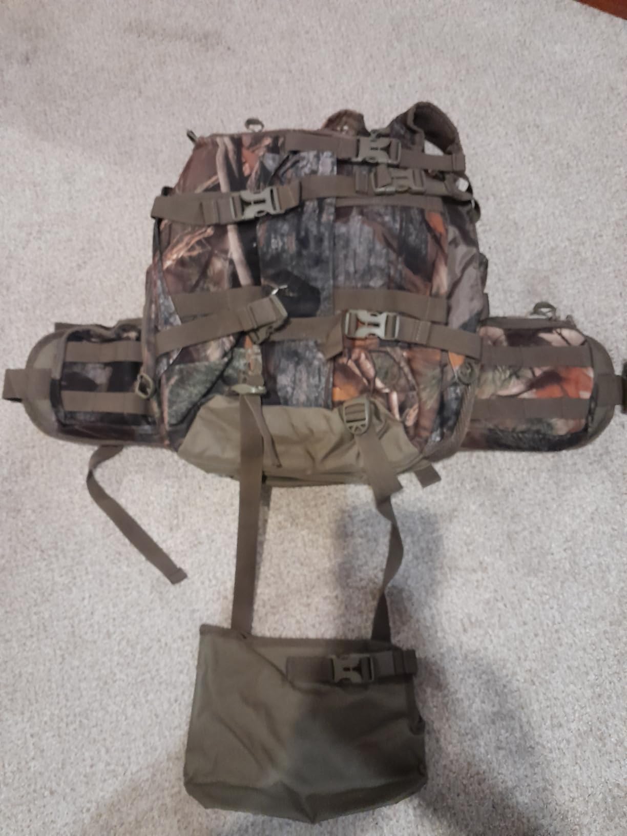 BLISSWILL Large Hunting Backpack with padded weapon compartment for Bow Rifle with Waterproof Rain Cover Hunting Gear Accessories 40L(Supercamo Timber) customer photo 2
