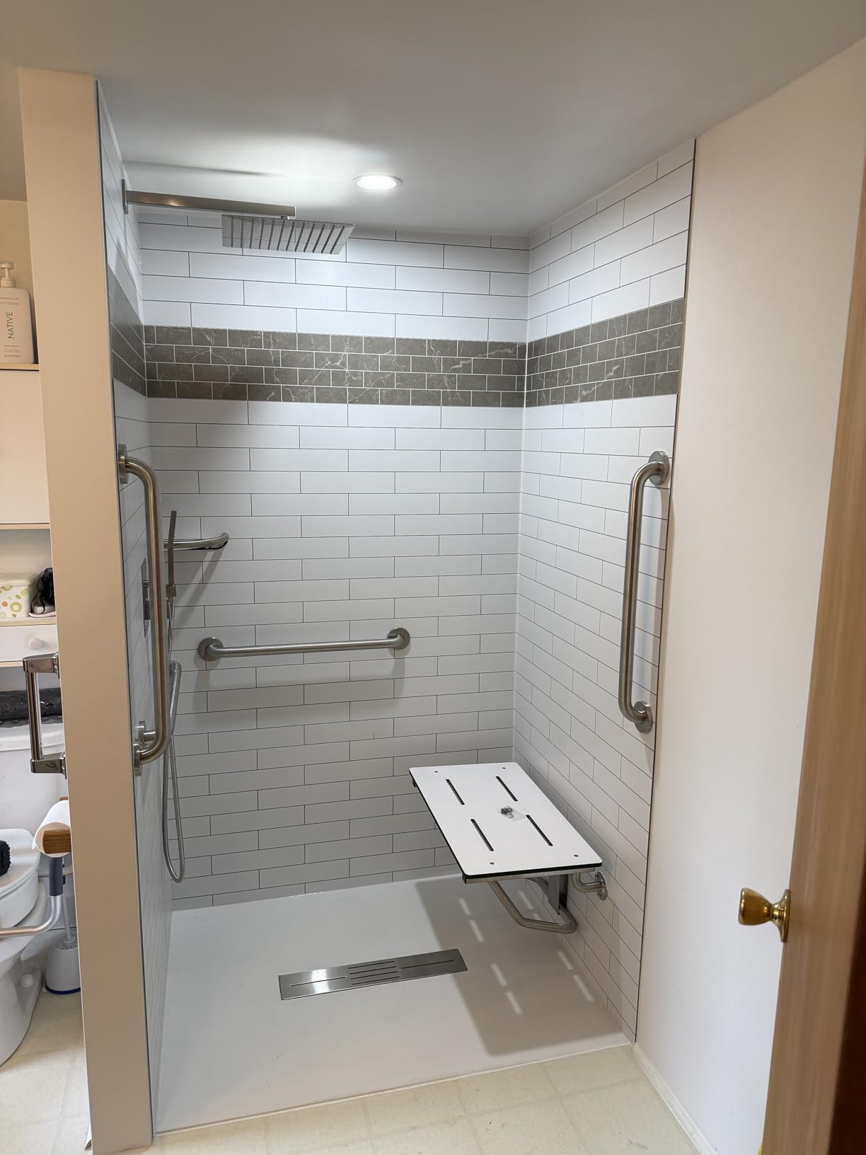 WOODBRIDGE 60 in L x 35.4 in W Zero Threshold End Drain Shower Base with Reversible Drain Placement, Matching Decorative Drain Plate and Tile Flange, Wheel Chair Access, Low Profile, White customer photo 1