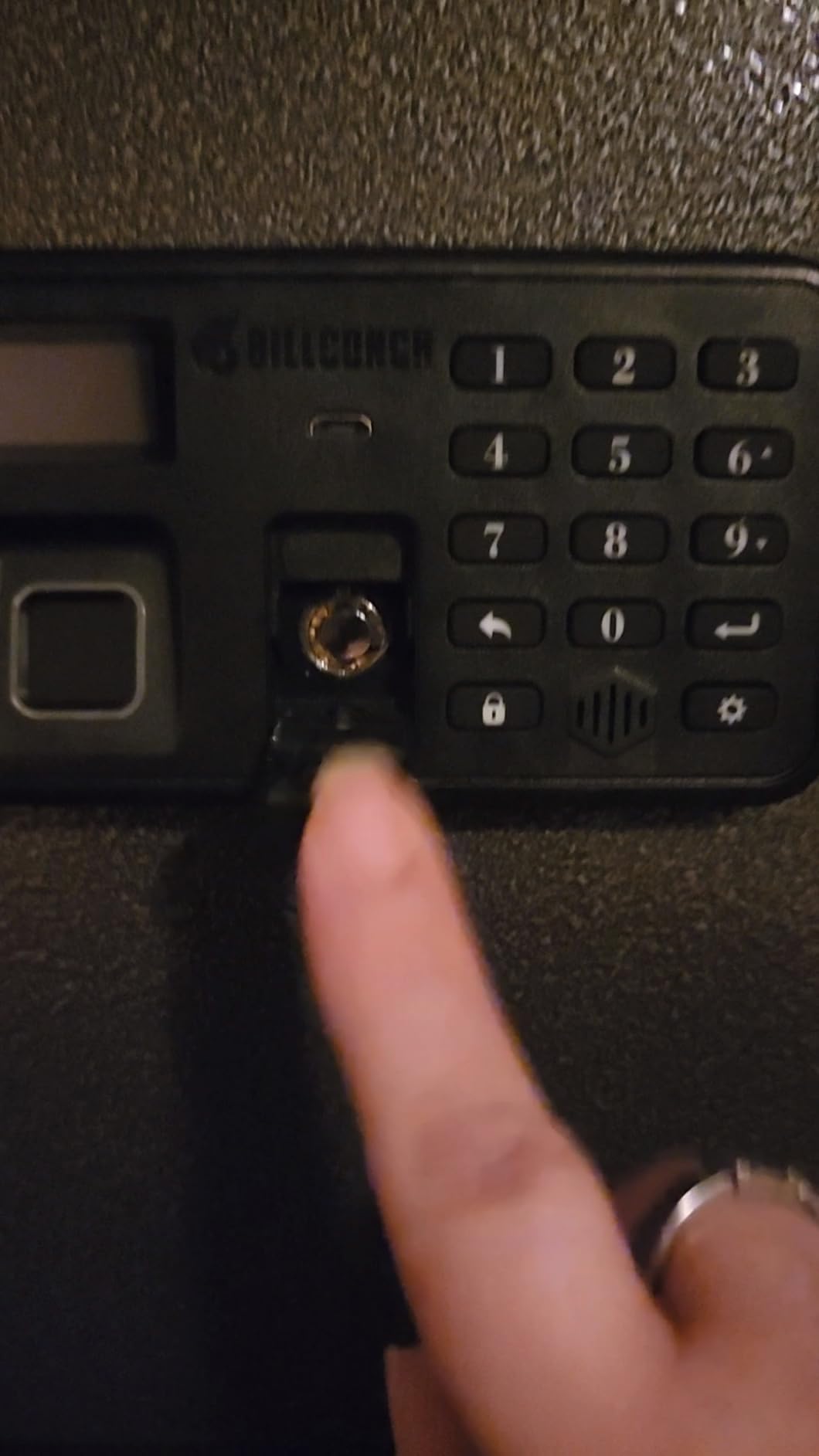 BILLCONCH Smart Gun Safe for Multiple Pistols - Automatic Lock Safe Box with LCD Display/Voice Guide customer photo 2