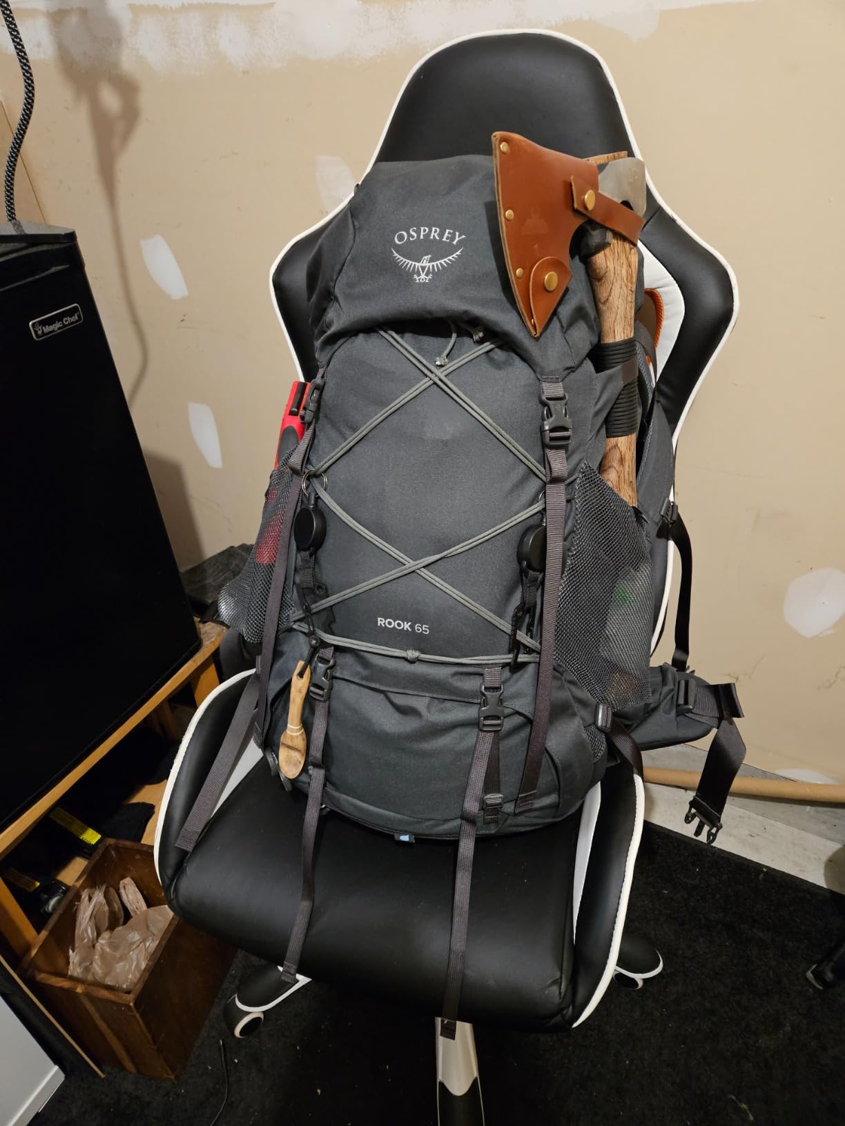 Rook 65L Men's Backpacking Backpack, Dark Charcoal/Silver Lining customer photo 2