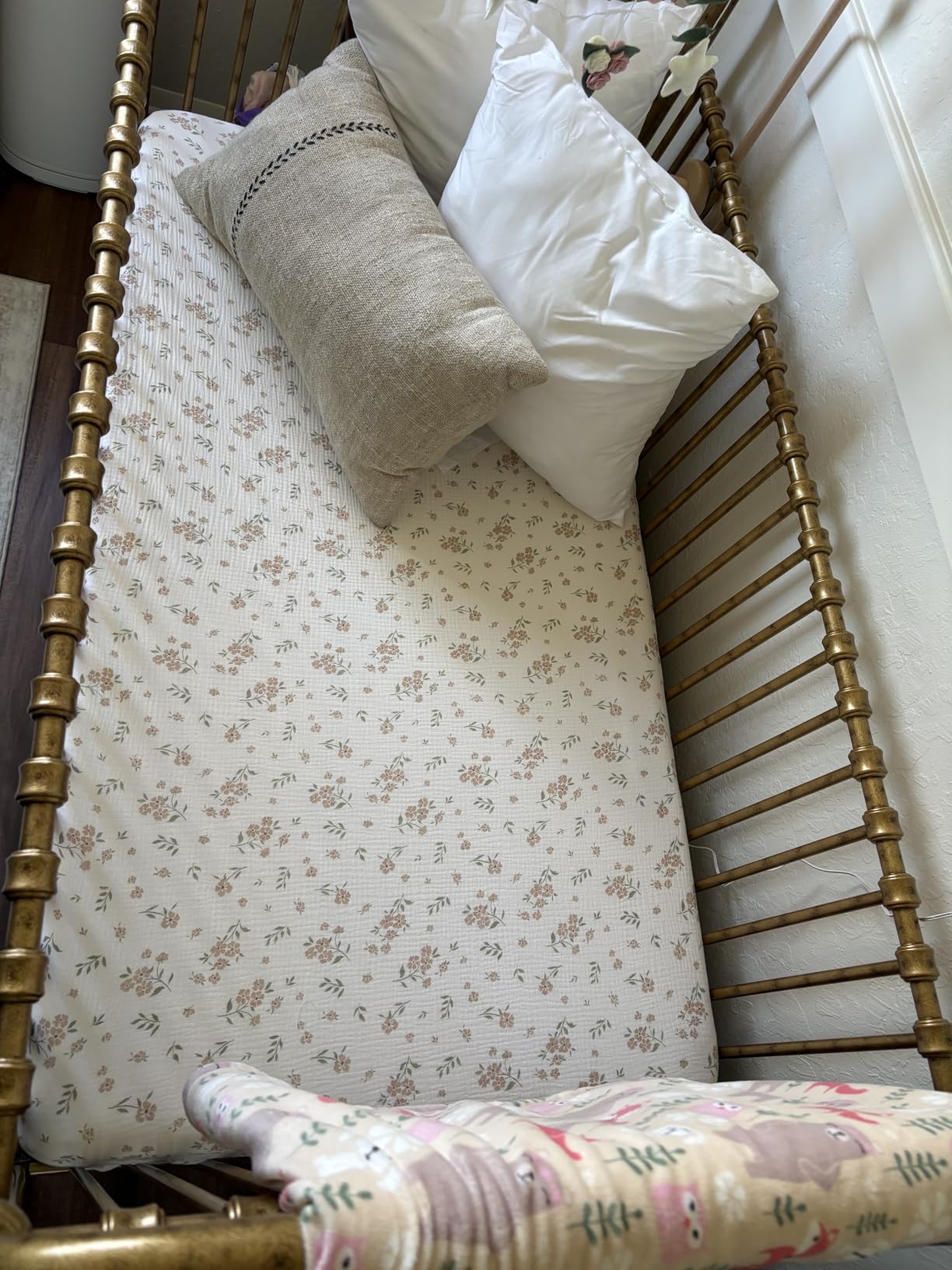 Konssy Muslin Crib Sheets for Girl Boy, 2 PCS Soft and Breathable Cotton Baby Sheets for Standard Crib Mattress, 52