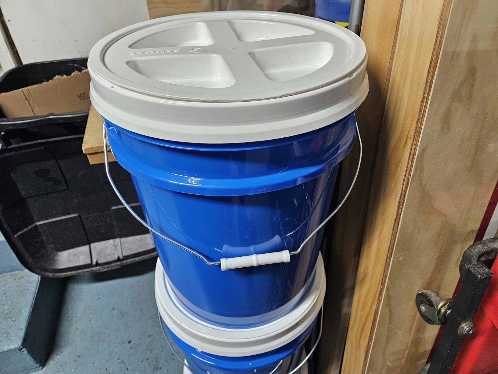 ePackageSupply 5 Gallon Bucket - Food Grade Bucket with Airtight Gamma Seal Screw-On Lid, BPA-Free, Heavy-Duty 90 Mil HDPE Plastic, Bulk Storage, Durable Container, Made in USA, White/Green, 3 Packs customer photo 1