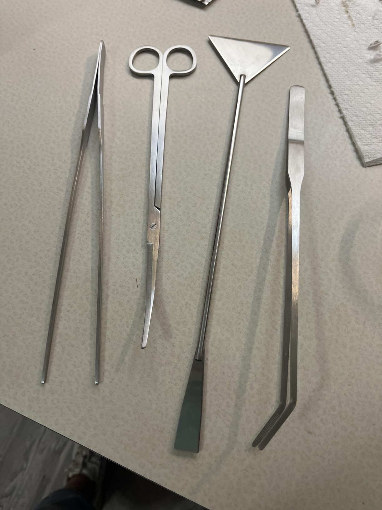 4Pcs Aquascaping Tools, Jeimier Aquascape Kit, Long and Strong Aquarium Tweezers, Scissors, Algae Scraper customer photo 2