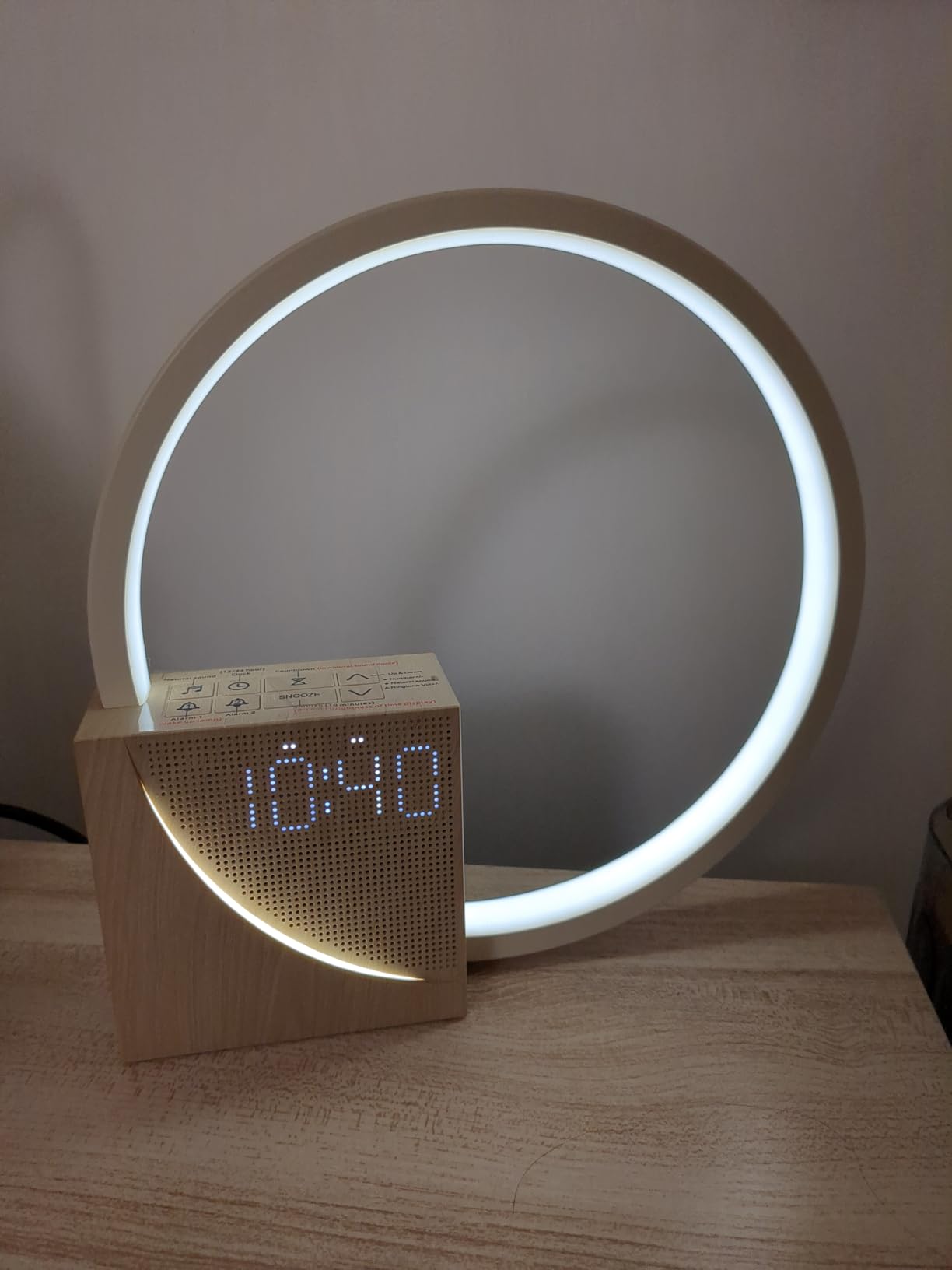 Vivilumens Sunrise Alarm Clock for Heavy Sleepers Adults, Wake-up Light, Sleep Aid 10 White Noise Sound Machines with 30/60/90 Timer, 3 Level Dimmable Touch Table Lamp with Snooze USB Charger Port customer photo 2