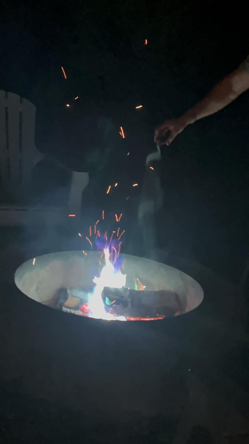 MEKER Fire Color Changing Packets - Fire Pit, Campfires, Outdoor Fireplaces, Bonfire - Magic Colorful Changing Fire - Perfect Fire Camping Accessories for Kids & Adults (12 Pack) customer photo 1