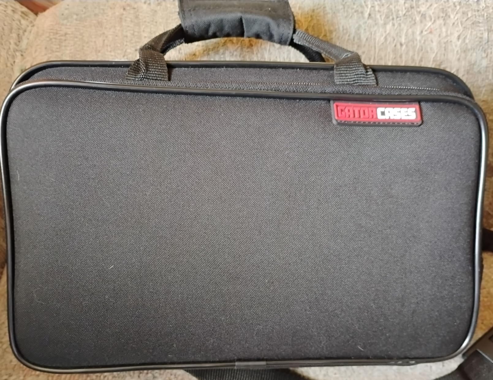 Gator Cases Largo Series Lightweight Beginner Case for B/C-Foot Flute; (GBB-FLUTE) customer photo 2