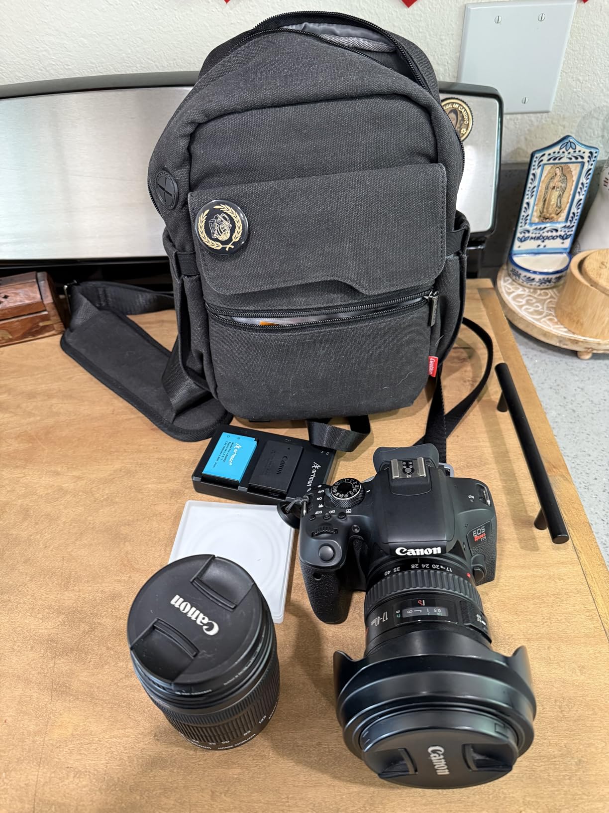 Cwatcun Camera Sling Bag Crossbody Small Camera Case, Lightweight DSLR/SLR/Mirrorless Photography Bag with Tripod Holder and Rain Cover customer photo 1