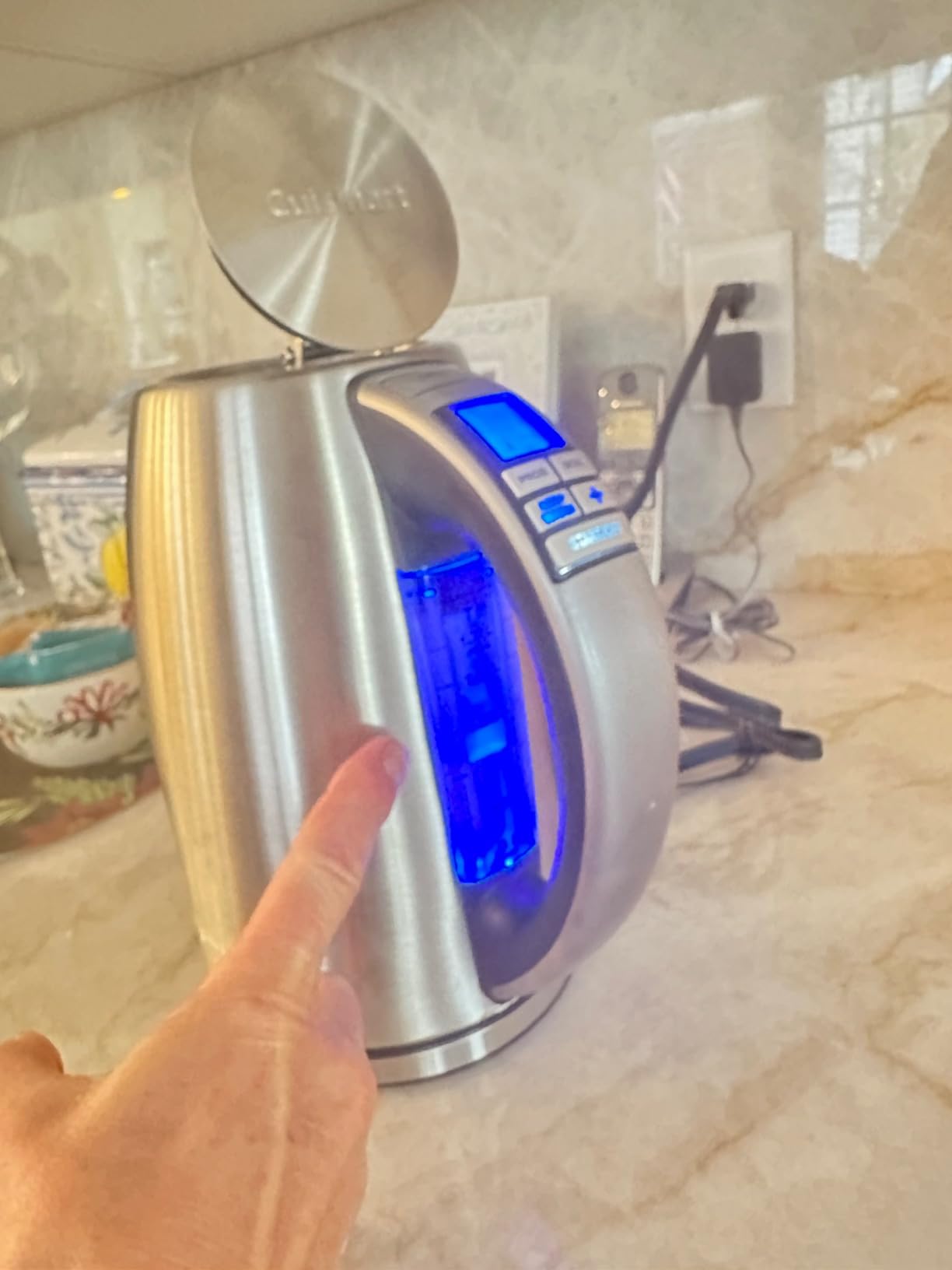 Cuisinart PerfecTemp 1.7-Liter 1500-Watt Stainless Steel Cordless Programmable Kettle with Six Presets, Stay-Cool Handle, & 360-Degree Swivel Power Base With LED display (CPK-20) customer photo 1