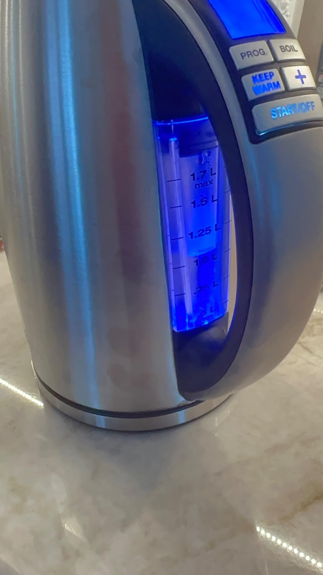Cuisinart PerfecTemp 1.7-Liter 1500-Watt Stainless Steel Cordless Programmable Kettle with Six Presets, Stay-Cool Handle, & 360-Degree Swivel Power Base With LED display (CPK-20) customer photo 2