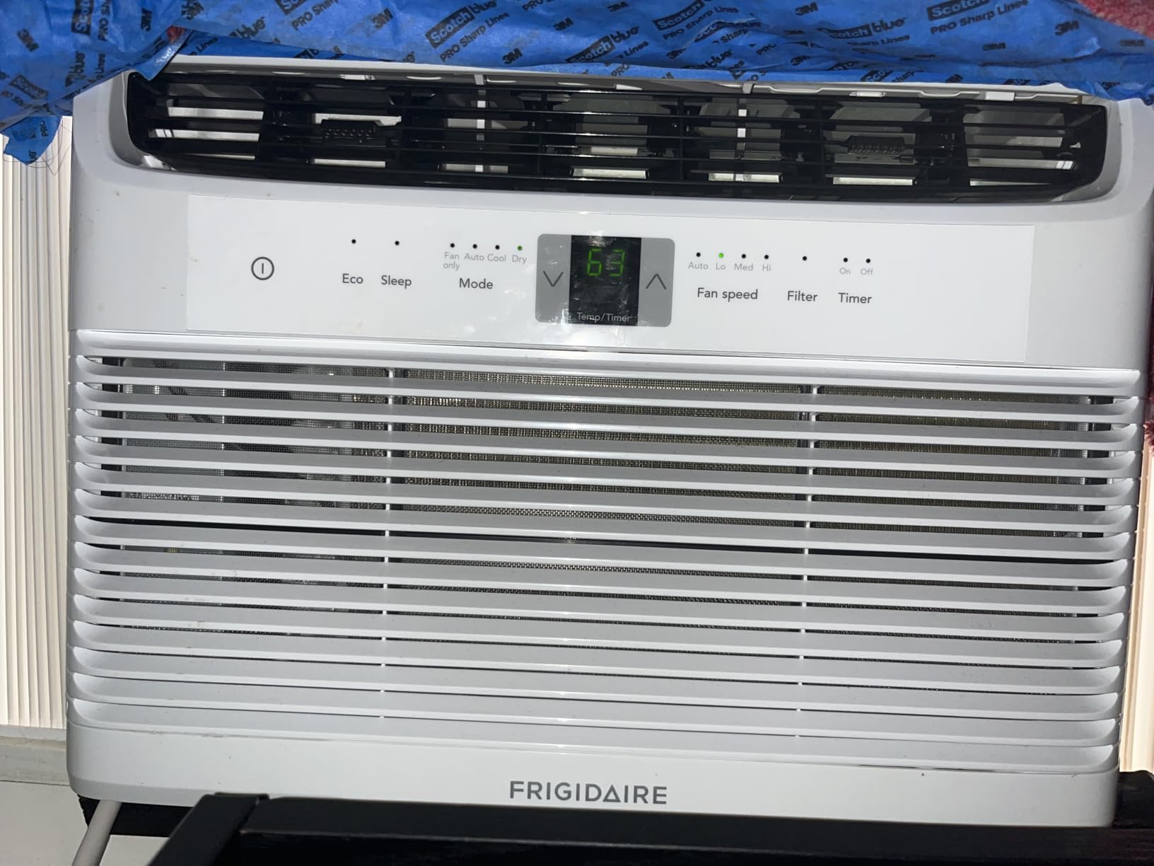 Frigidaire 6,000 BTU Window Air Conditioner with Remote Control, Cools Up to 250 Sq. Ft., Quiet Operation, Eco Mode, 3 Fan Speeds, Auto Restart, White customer photo 1