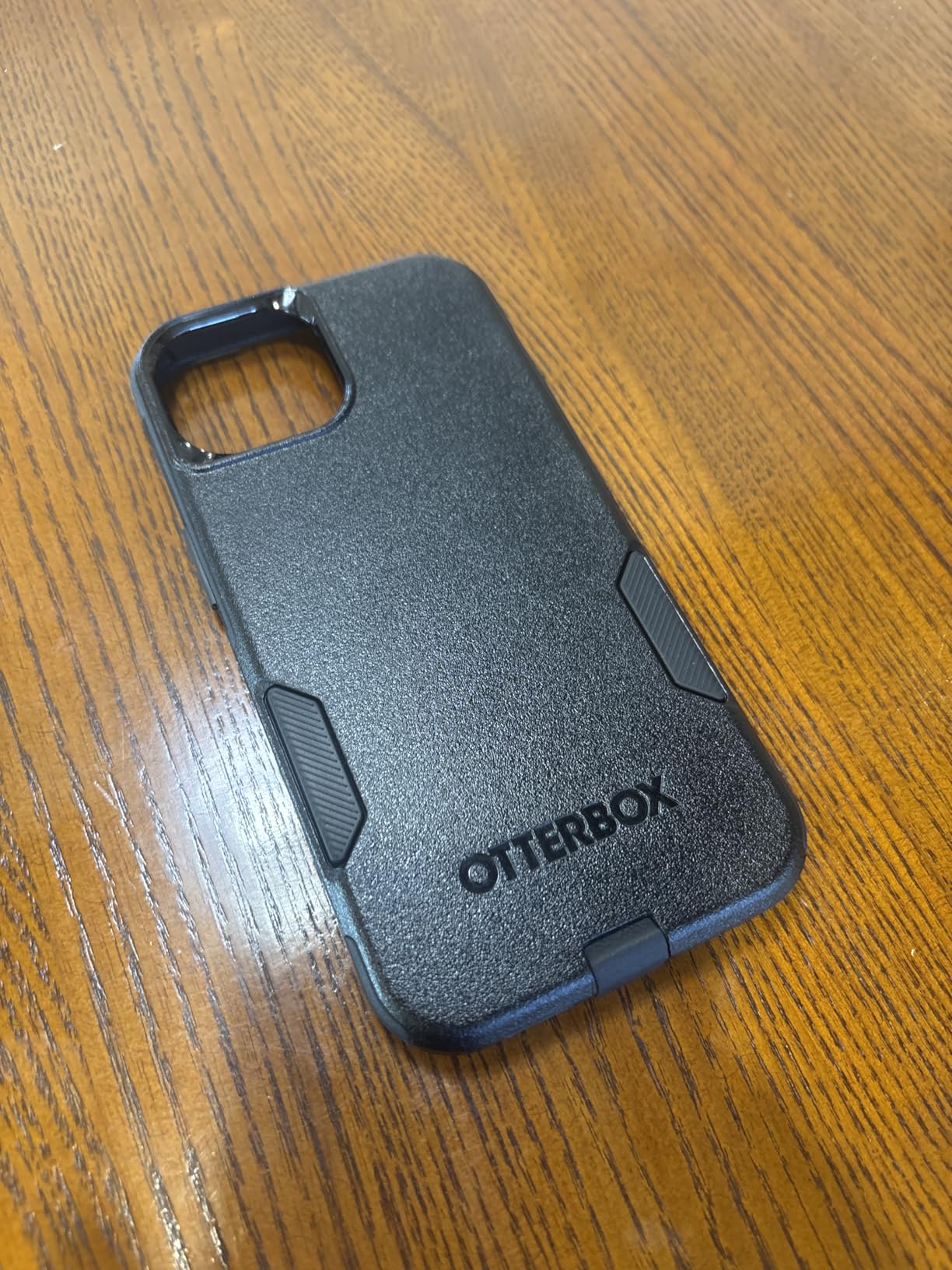 OtterBox iPhone 16e, 15, 14, & 13 Commuter Series Case - Black, Slim & Tough, Pocket-Friendly, with Port Protection customer photo 1