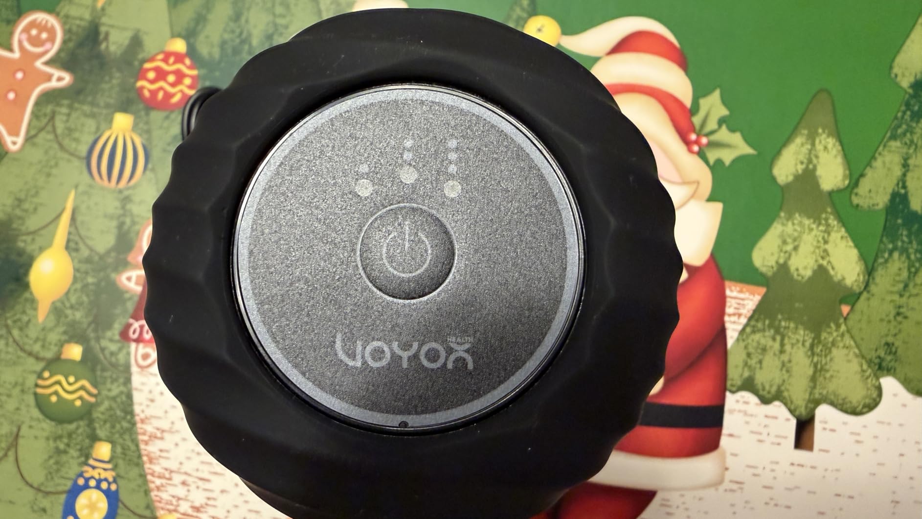 VOYOR-HEALTH Vibrating Peanut Massage Ball Roller, Electric Double Lacrosse Massage Ball with 4 Intensities for Muscle Pain Relief, Rechargeable Deep Tissue Massage, Yoga Sports Fitness MB300 (Black) customer photo 1