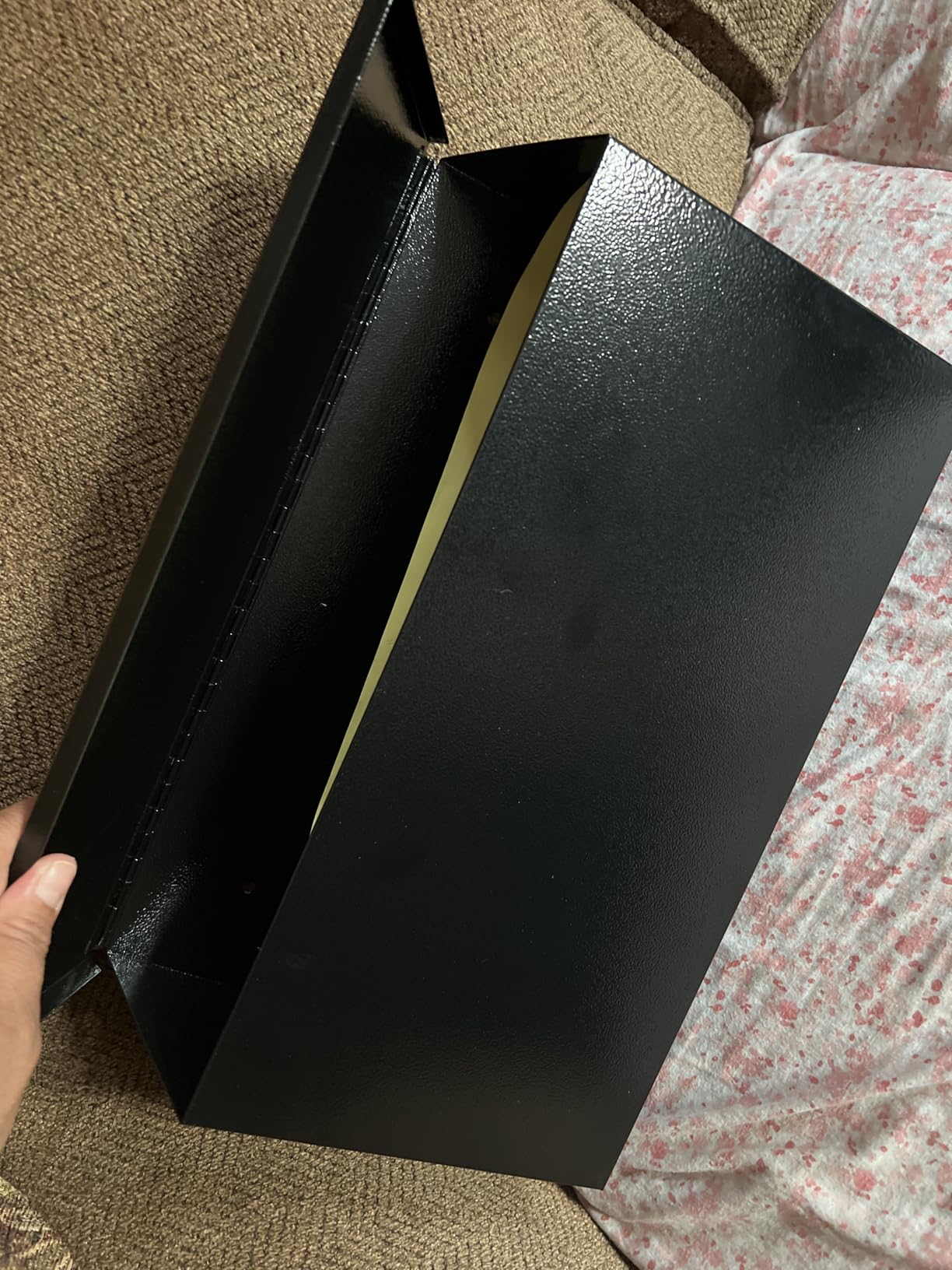 KYODOLED Locking Wall Mount Mailboxes for Outside, Large Capacity Mail Box for House with Key Lock, Security Drop Box, Metal Post Box for Home, Office Decorative, 15.7 * 9.9 * 4.9in customer photo 1