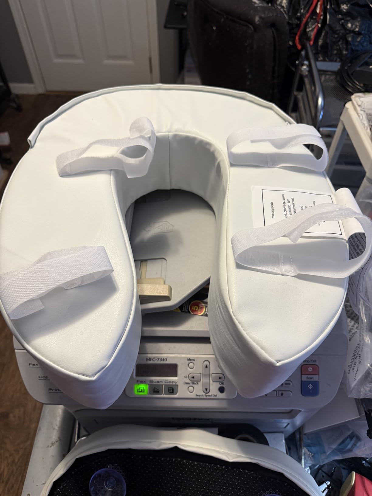 Lunderg Padded Toilet Seat Riser for Seniors - Adds 2 inches. Universal Fit - FIRM Raised Toilet Seat Cushion with High-Density Foam for Enhanced Comfort & Elevation. Post-Surgery Must have (White) customer photo 2