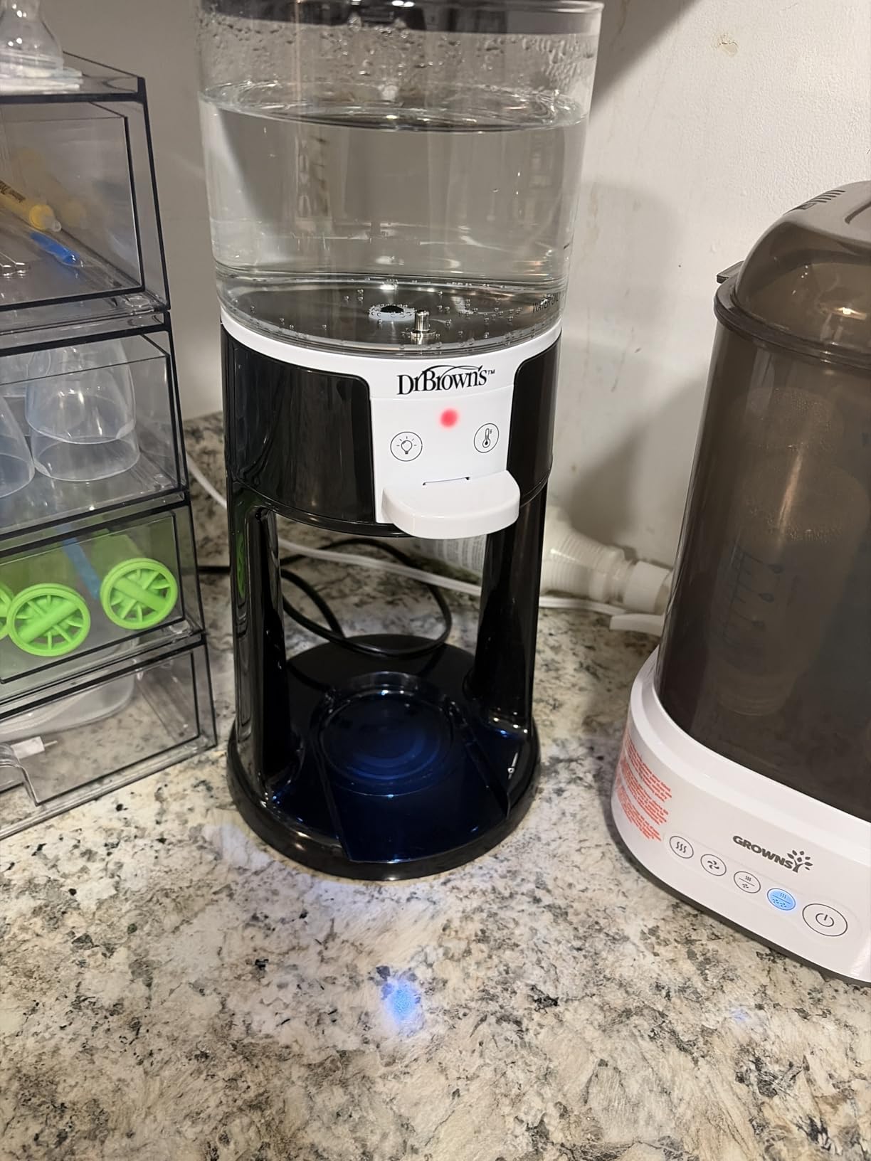 Dr. Brown's Insta-Prep Warm Water Dispenser to Instantly Prepare Baby's Formula Bottle, Large Capacity Glass Tank with 3 Temperature Settings, Black customer photo 1
