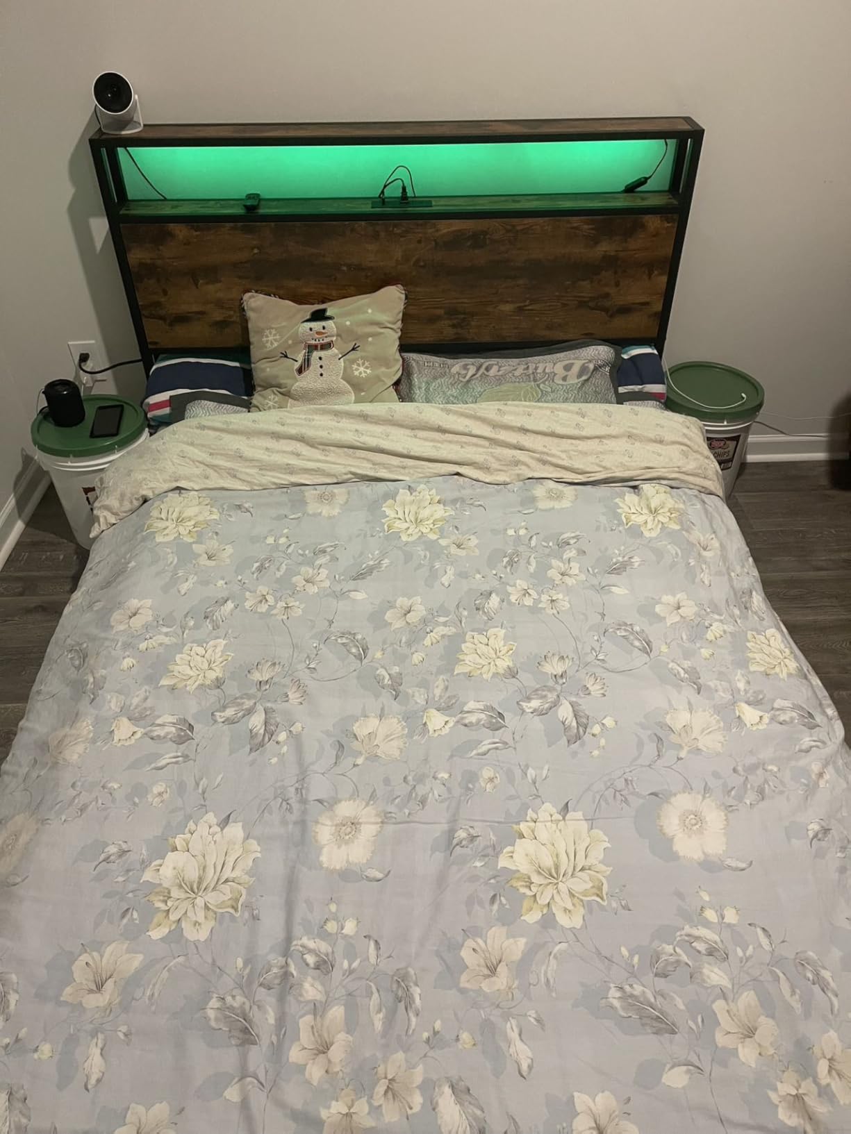 Lifezone Queen Bed Frame with 2-Tier Storage Headboard, Metal Platform Bed Frame with 4 Storage Drawers, Built in Charging Station & LED, Noise-Free/Metal Support/No Box Spring Needed, Vintage Brown customer photo 1