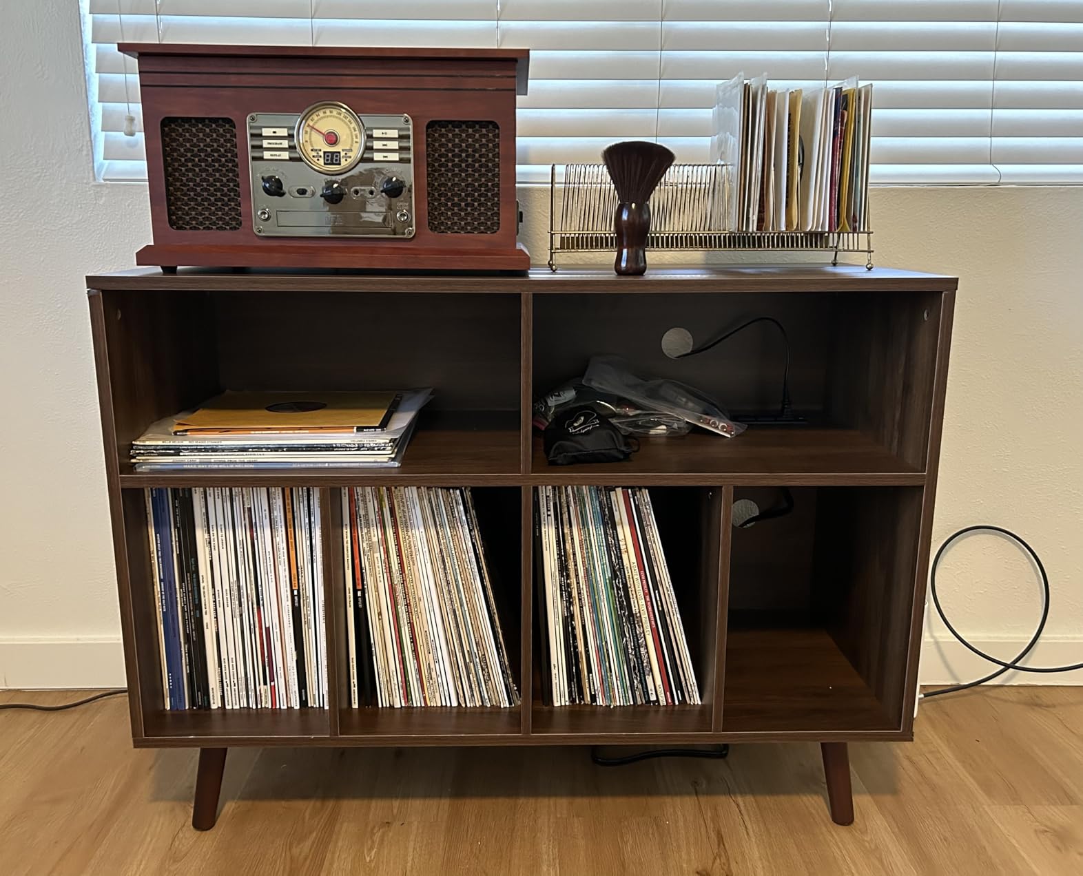 Cozy Castle Record Player Stand with Vinyl Storage Cabinet, Wood Turntable Table Open Shelf Holder Up to 350 Albums Cube Storage Organizer customer photo 1
