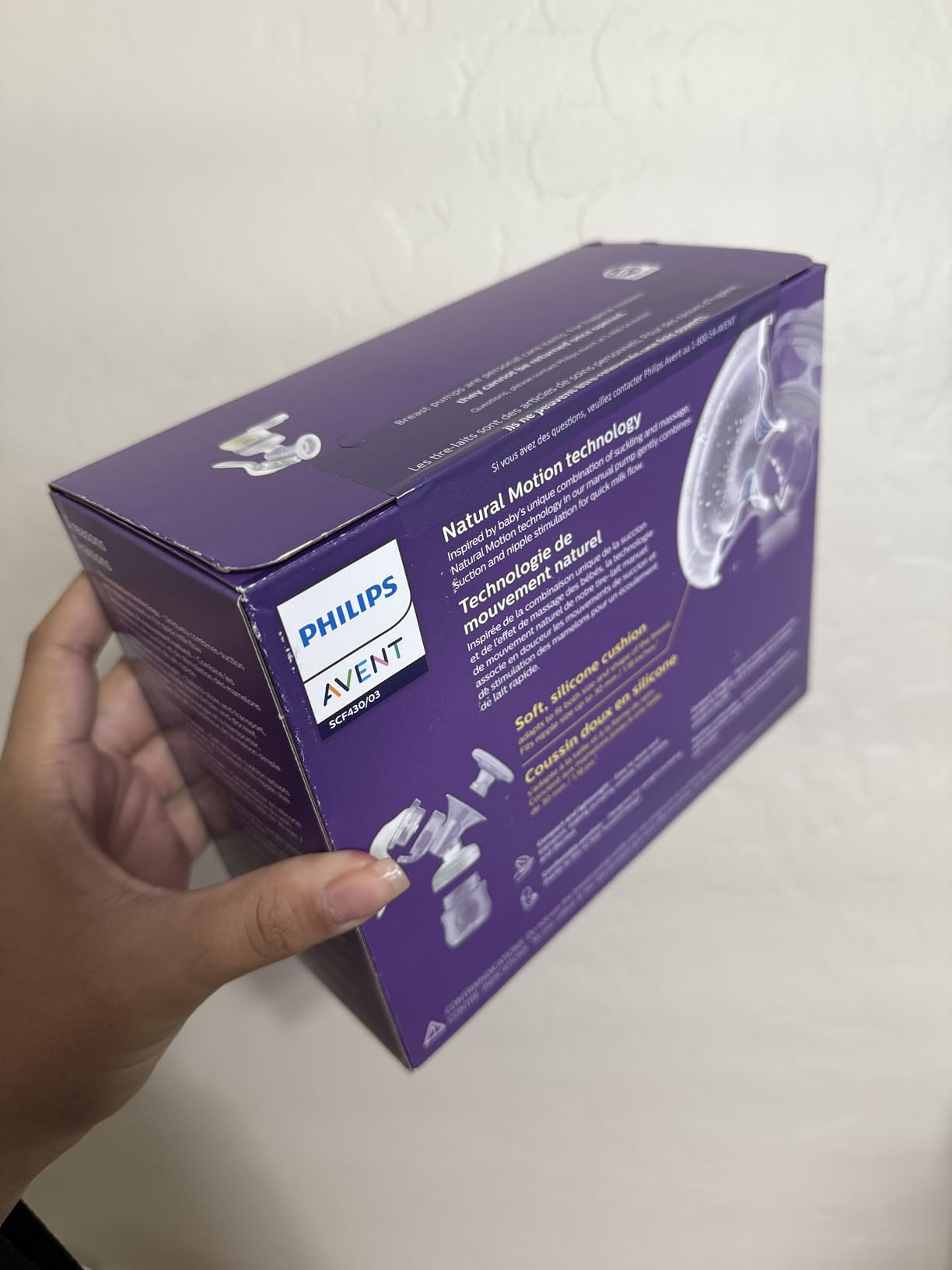Philips Avent Manual Breast Pump, Easy Pumping with Natural Motion Technology, Silicone Cushion, 4oz Natural Bottle, Sealing Disc, Screw Ring, Transparent, Model SCF430/03 customer photo 2