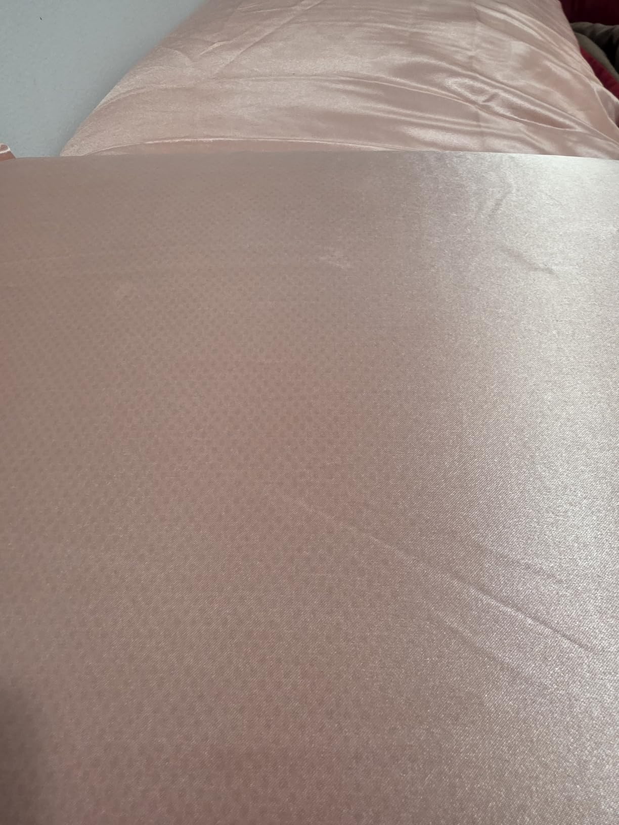 BEDELITE Satin Pillowcase with Zipper 2 Pack, Coral Pillow Cases Standard Size, Super Soft and Cooling Similar to Silk Pillow Cases, Gift for Women Men(20x26 Inches) customer photo 1