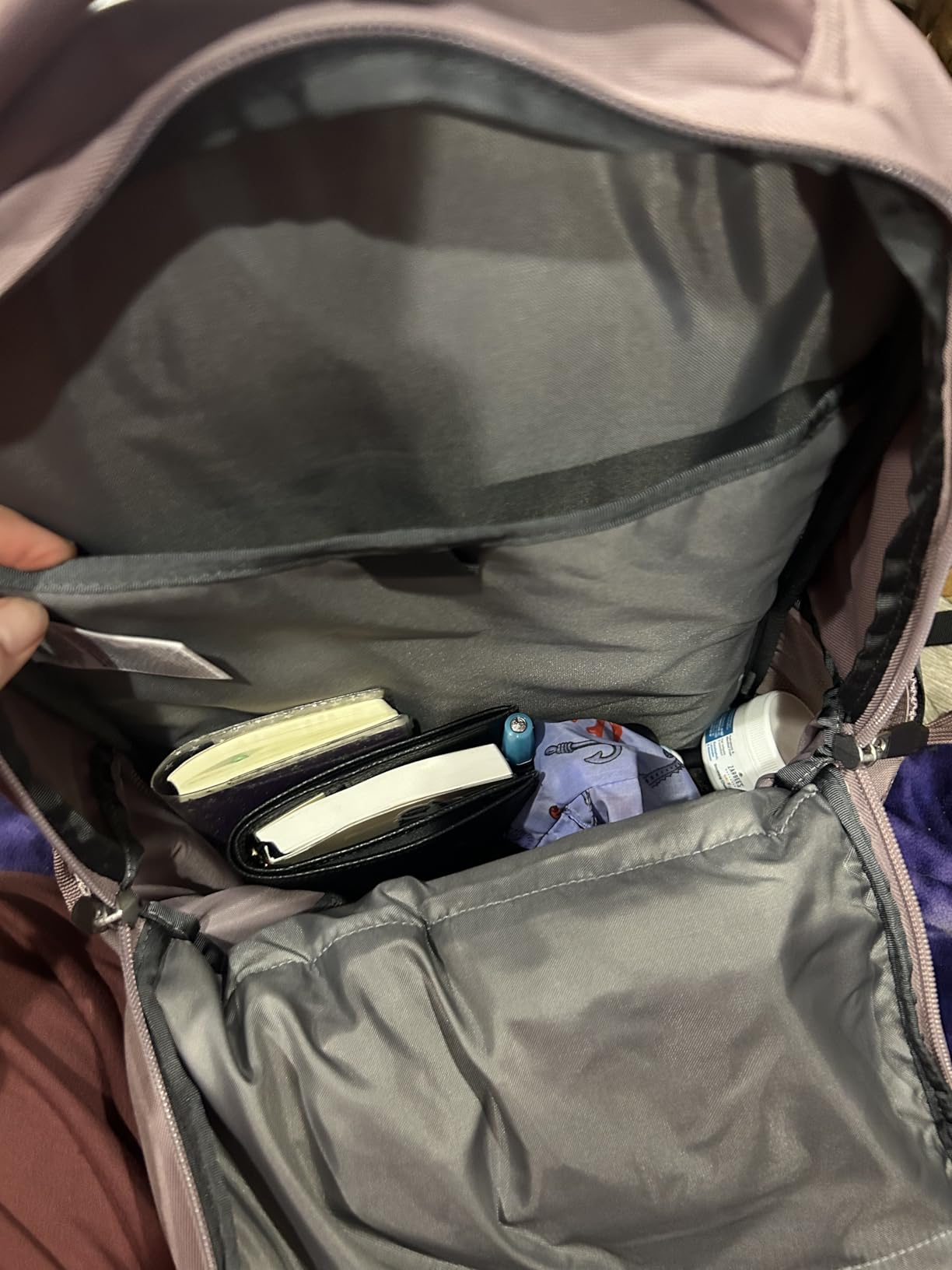 The North Face Women's Jester Everyday Laptop Backpack - Commuter Travel Bag, Laptop Sleeve, Water-Repellent, Pink Moss, One Size customer photo 1