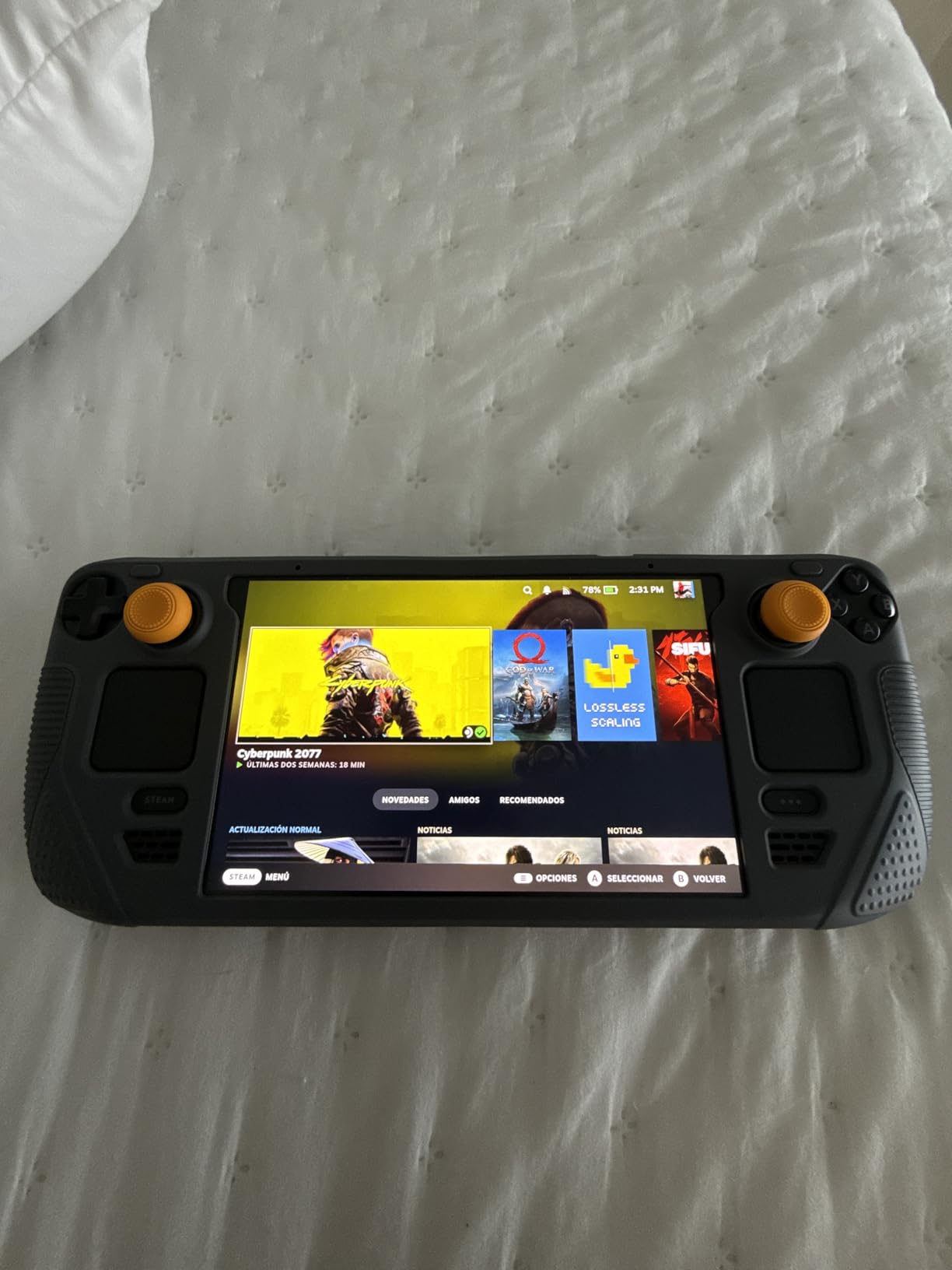 VALVE Steam Deck OLED 512GB SSD + 16GB RAM - 7.4 inch, 90Hz, 1280 x 800px, SteamOS 3.0, Handheld Gaming Console customer photo 1