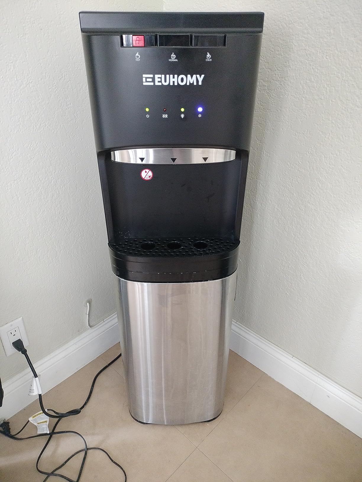 Euhomy Top Loading Water Dispenser, Hot and Cold Water Cooler for 3 or 5 Gallon Bottles,Child Safety Lock,Water Cooler Dispenser for Kitchens, Offices and More - Black customer photo 2