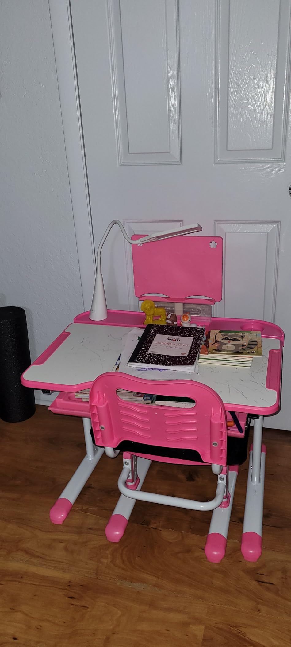 Real Relax Kids Desk and Chair Set, Children's Multifunctional School Tables with Tilt Desktop, LED Light, Metal Hook Grey customer photo 2