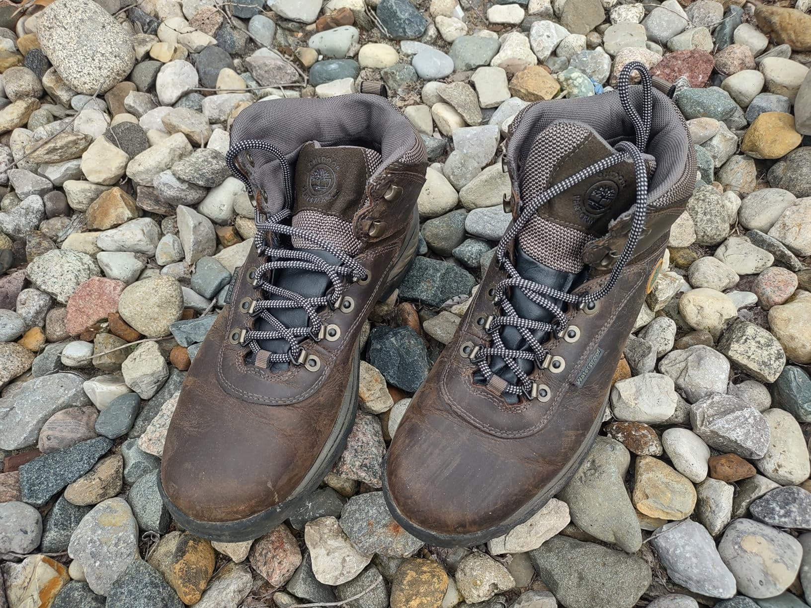 Merrell Men's White Ledge Mid Waterproof Hiking Boots customer photo 1