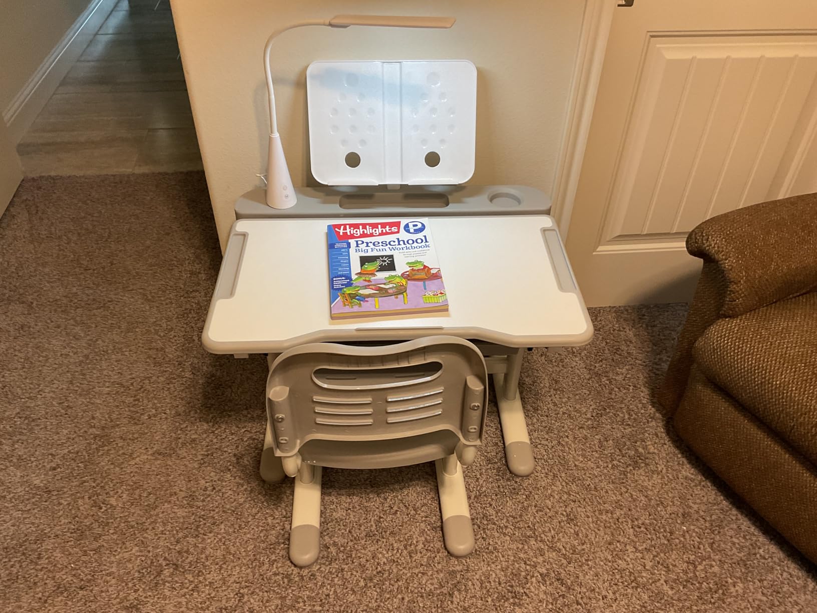 Rengue Kids Desk and Chair Set, Height Adjustable Children School Functional Study Desk with 55° Tiltable Desktop, 3 Modes & Brightness LED Light, Storage Drawer & Metal Hook for Boys Girls (Blue) customer photo 2