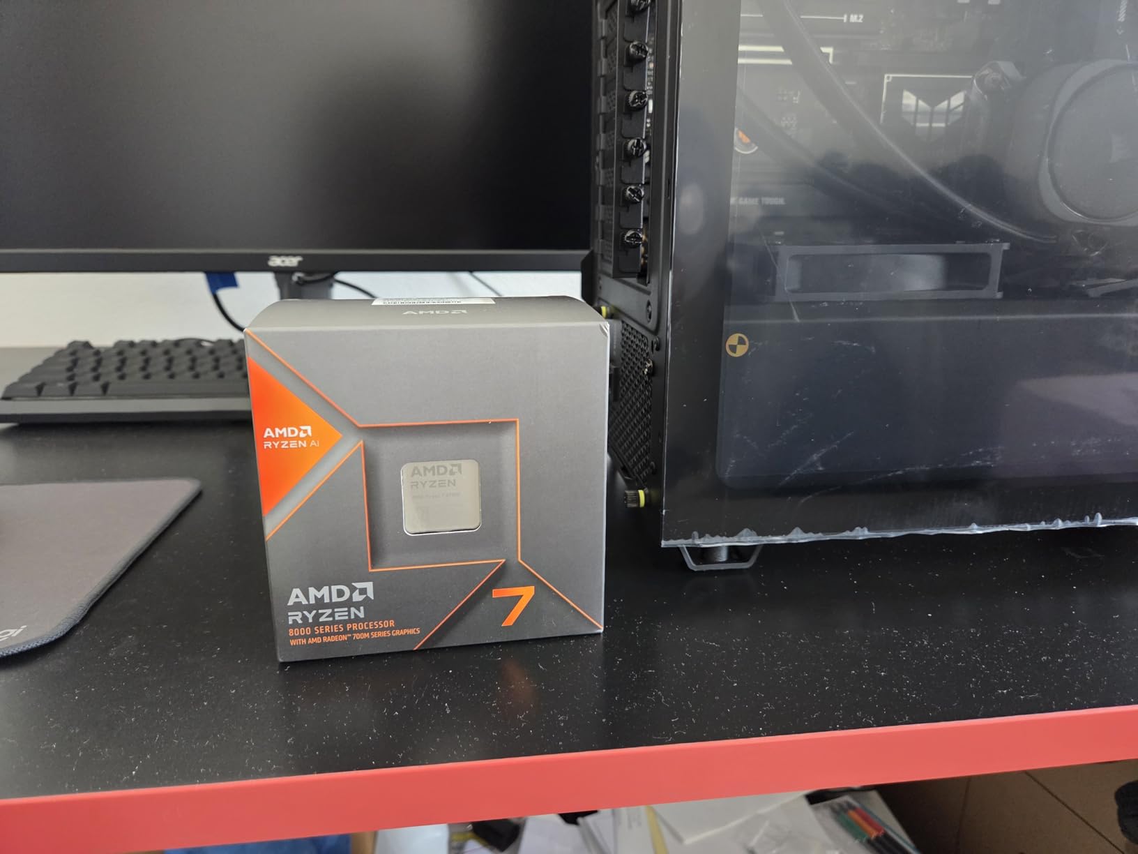 AMD Ryzen 7 8700G 8-Core 16-Thread Desktop Processor customer photo 2