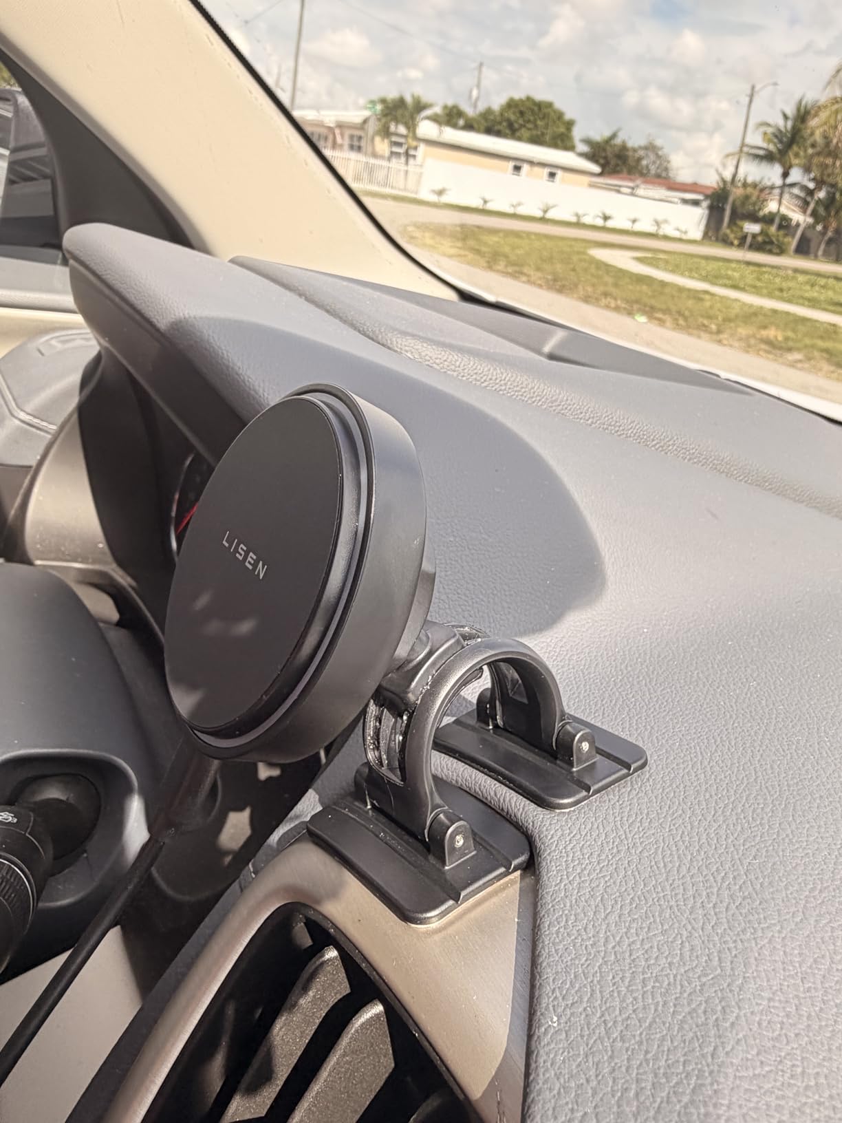 LISEN for 15W MagSafe Car Mount Charger, Magnetic Wireless Car Charger for iPhone and Samsung, Pixel 9 customer photo 2