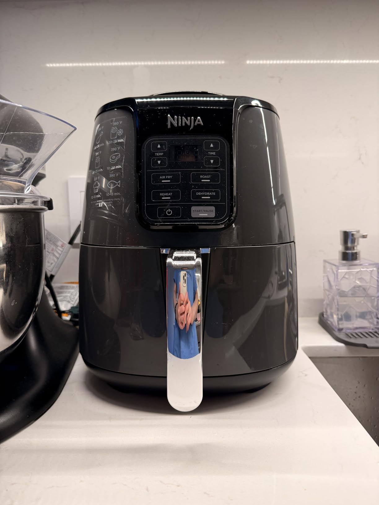 Ninja XL Air Fryer with MaxCrisp | 6.5 QT Capacity | 6-in-1 Max Crisp, Air Fry, Roast, Bake, Reheat & Dehydrate customer photo 1