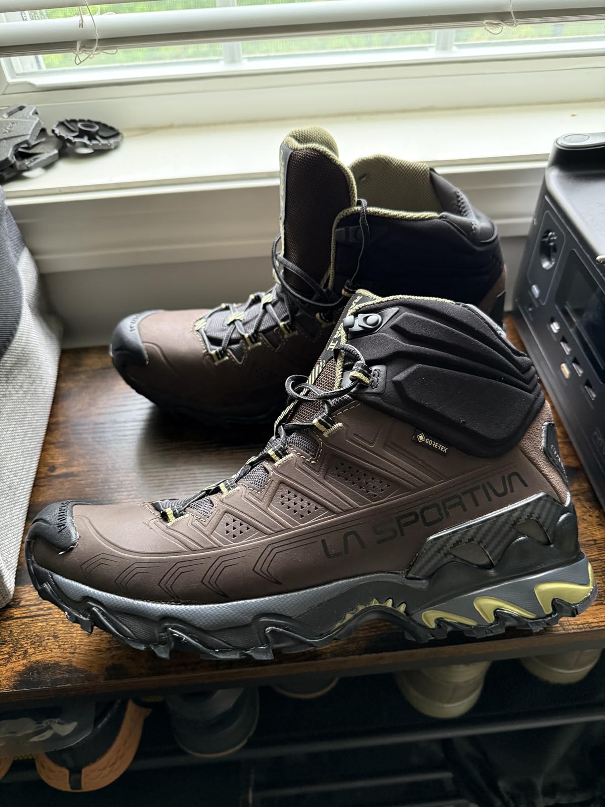 La Sportiva Men's Ultra Raptor II Mid Leather GTX Waterproof Hiking Boots customer photo 2
